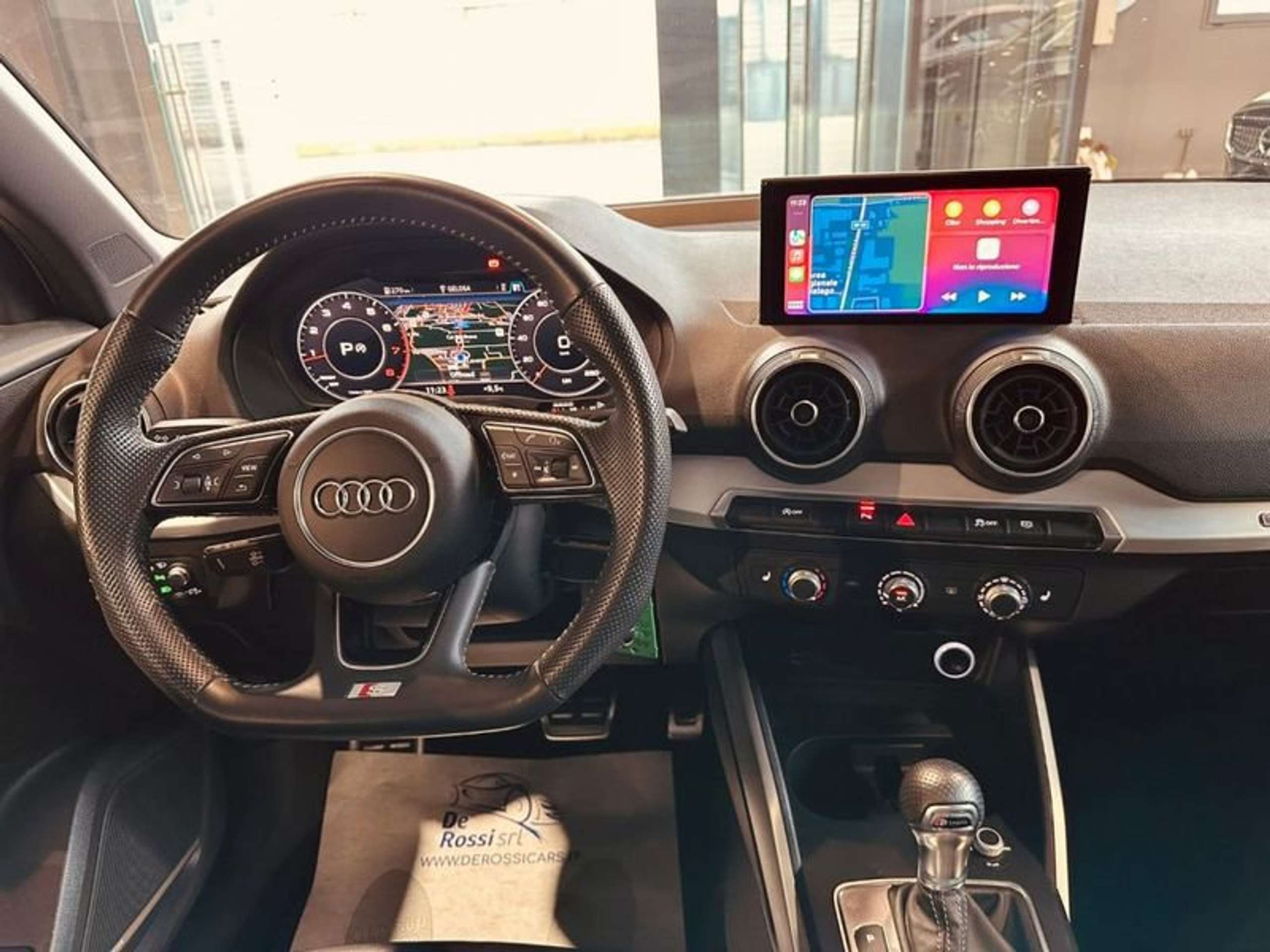 Audi - Q2