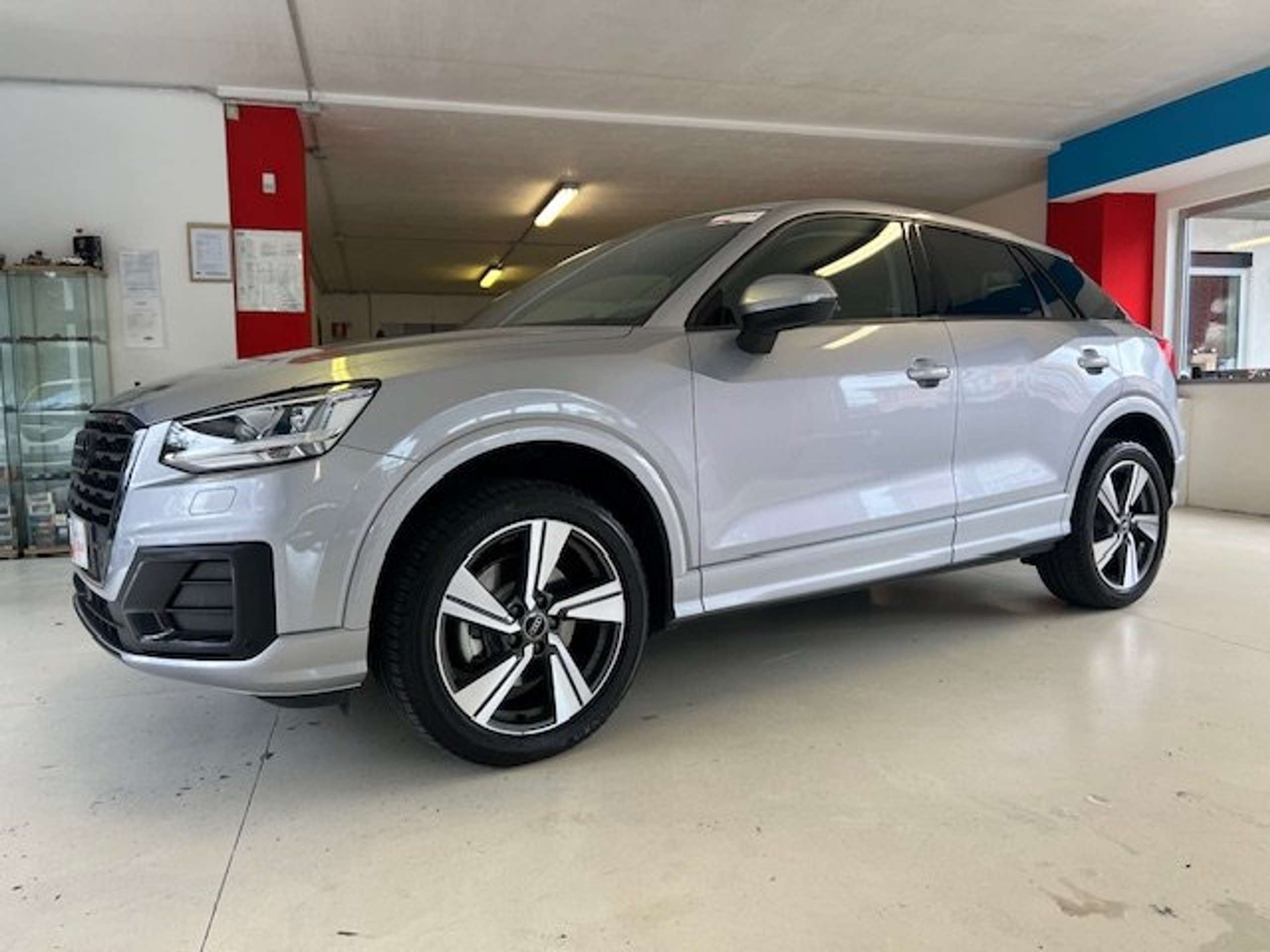 Audi - Q2