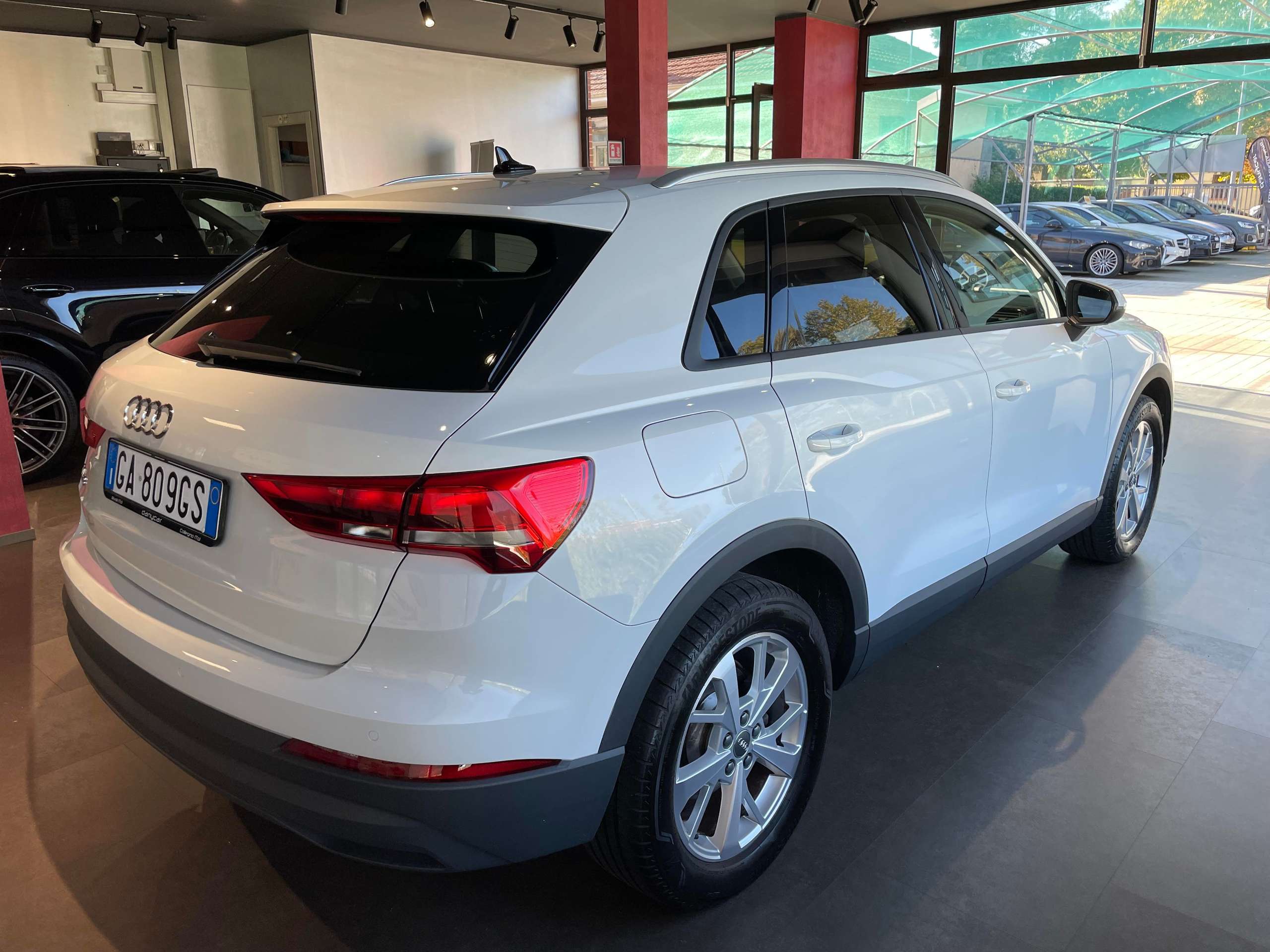 Audi - Q3