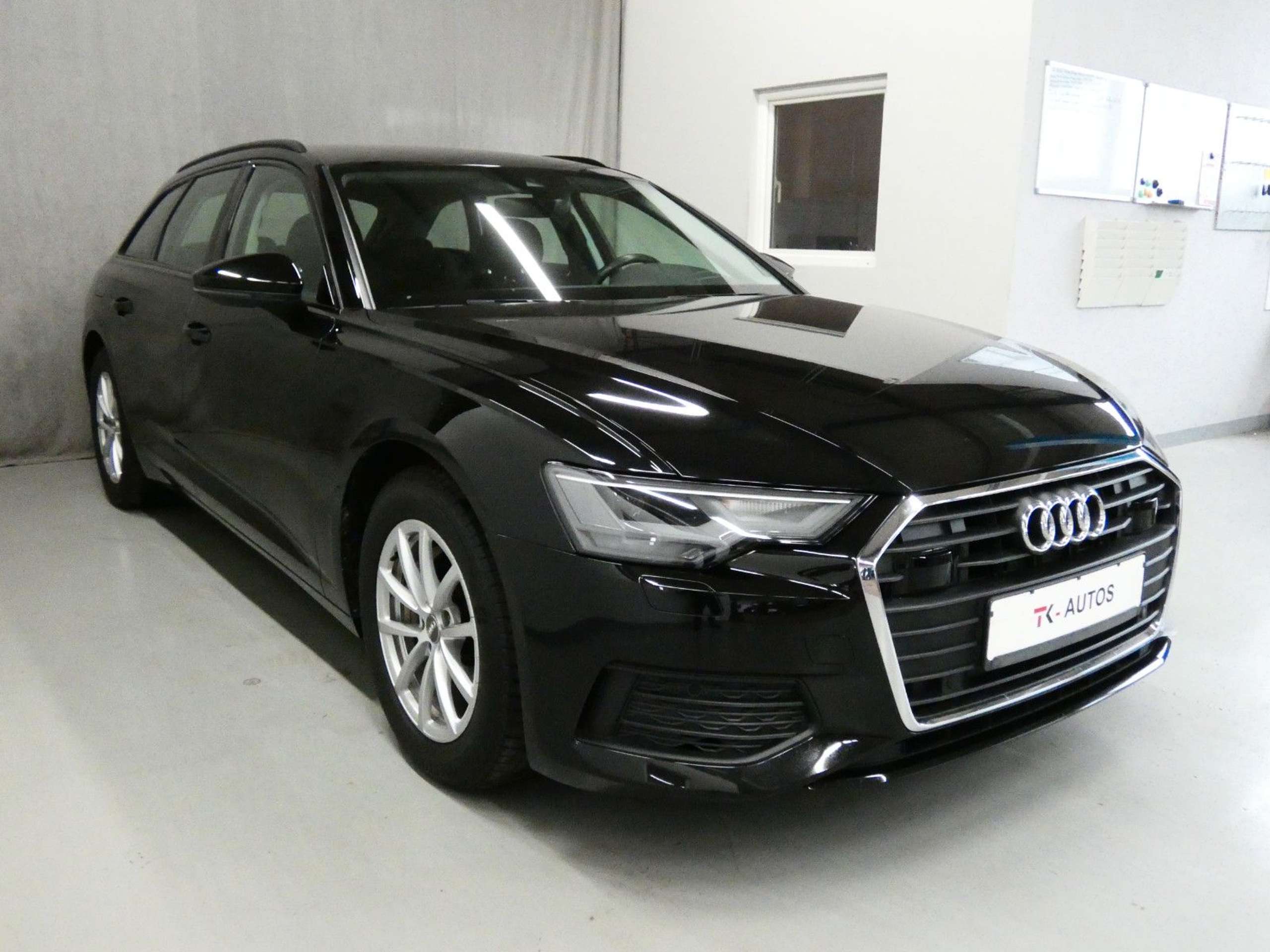 Audi - A6