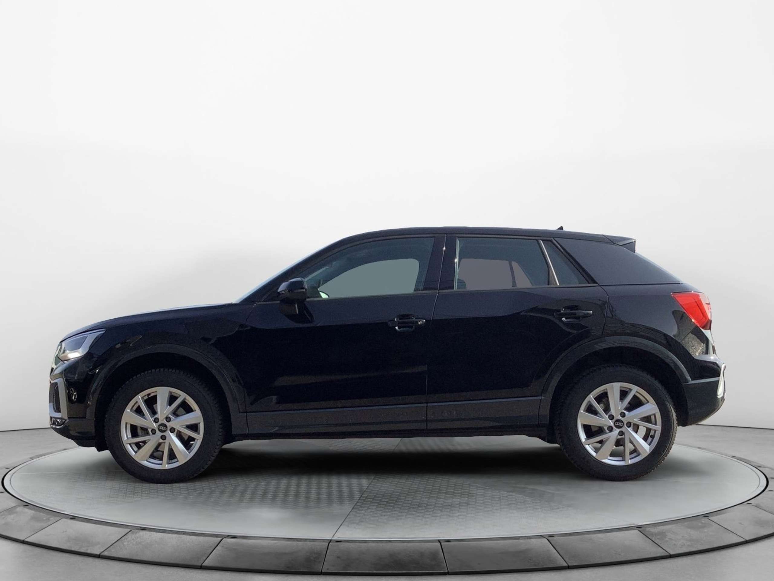 Audi - Q2