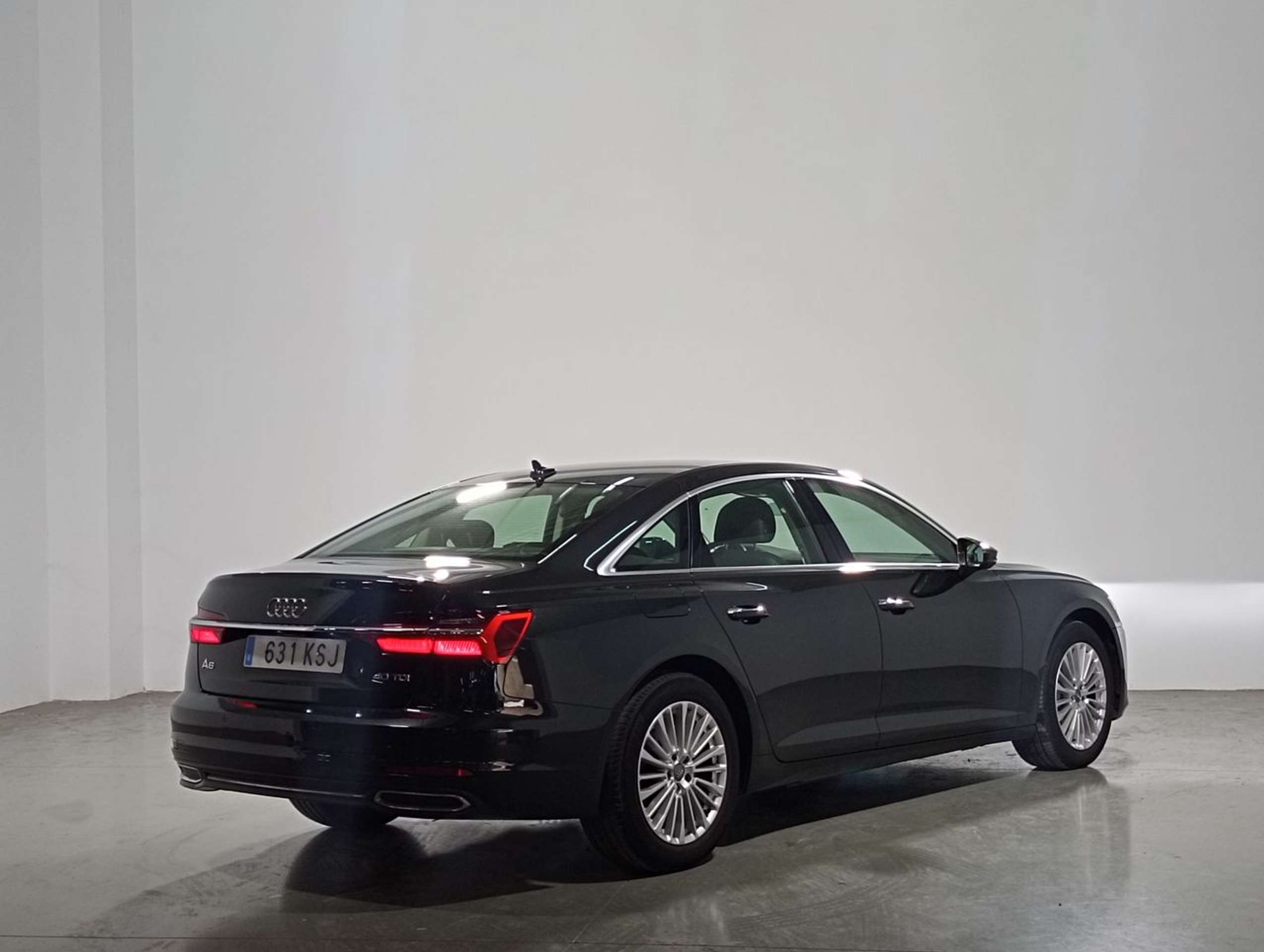 Audi - A6