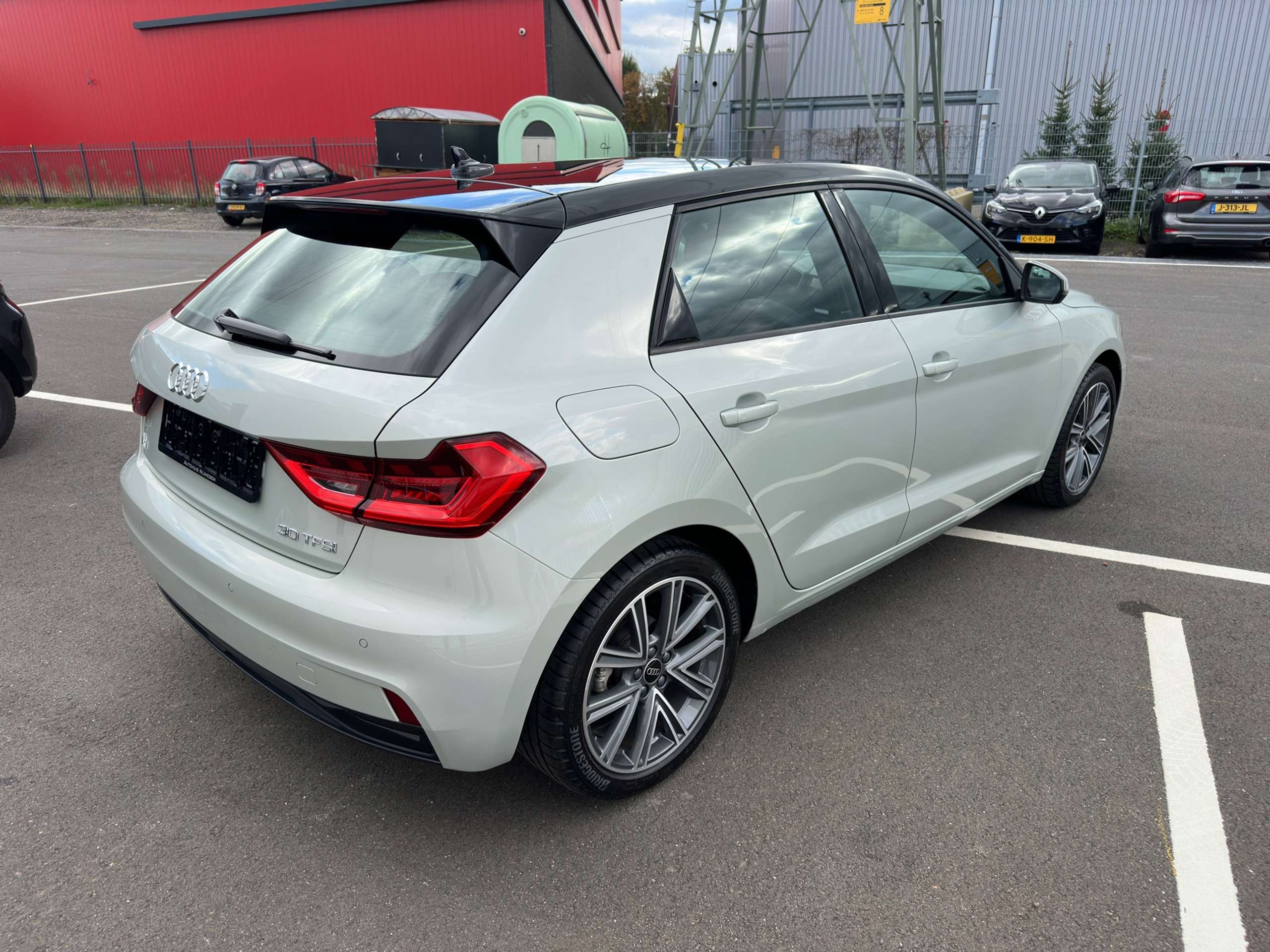 Audi - A1