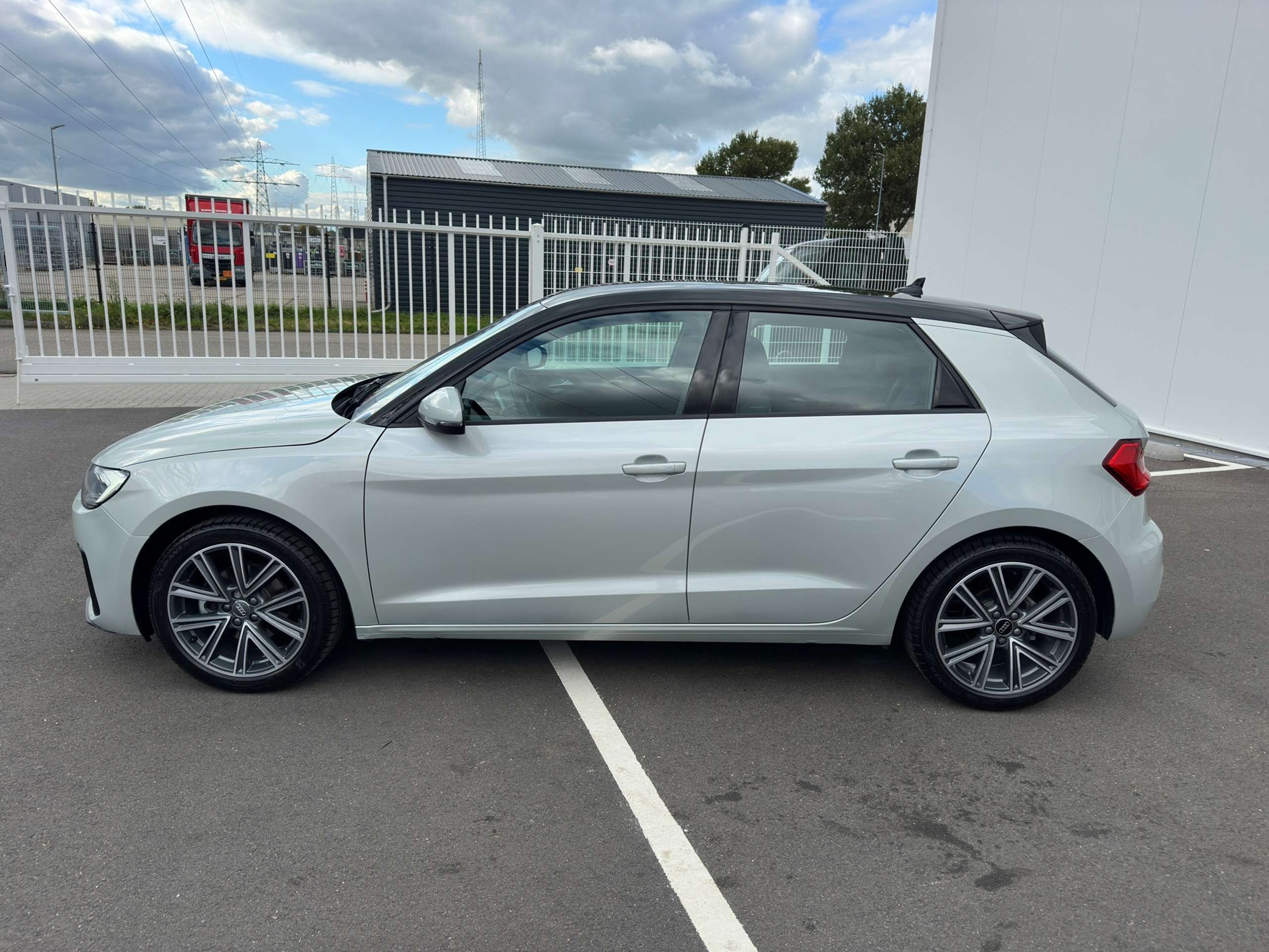 Audi - A1