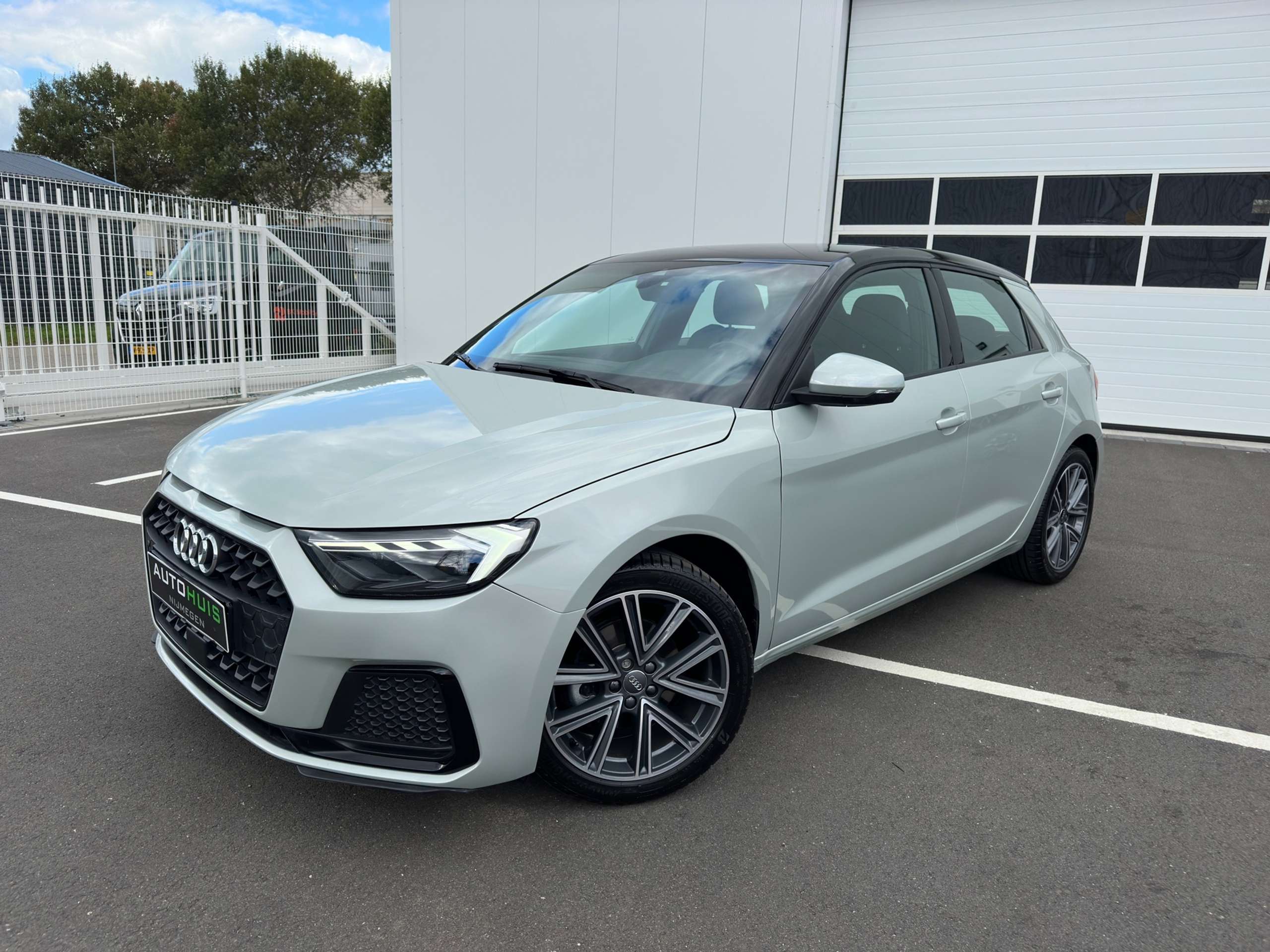 Audi - A1