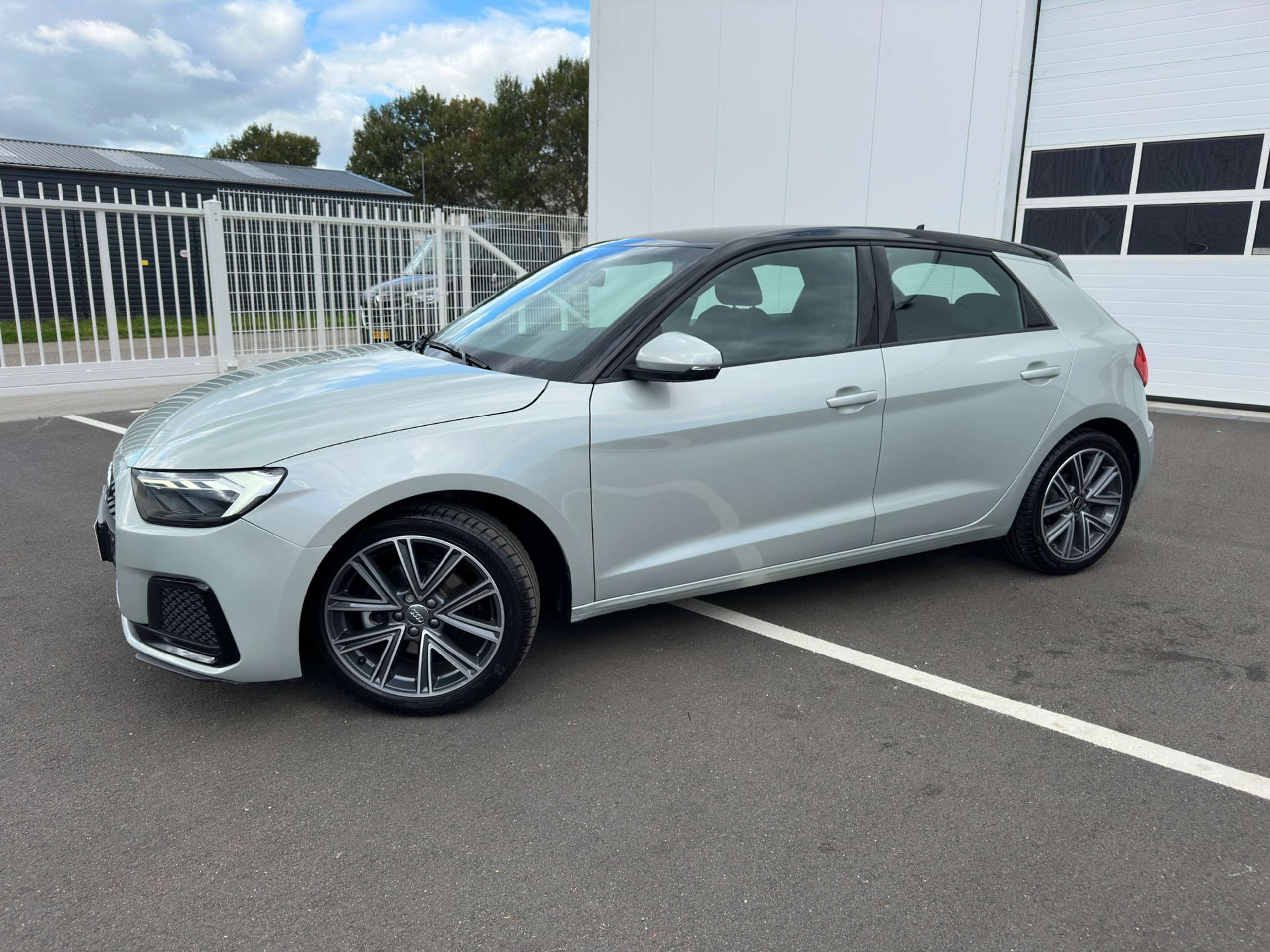 Audi - A1