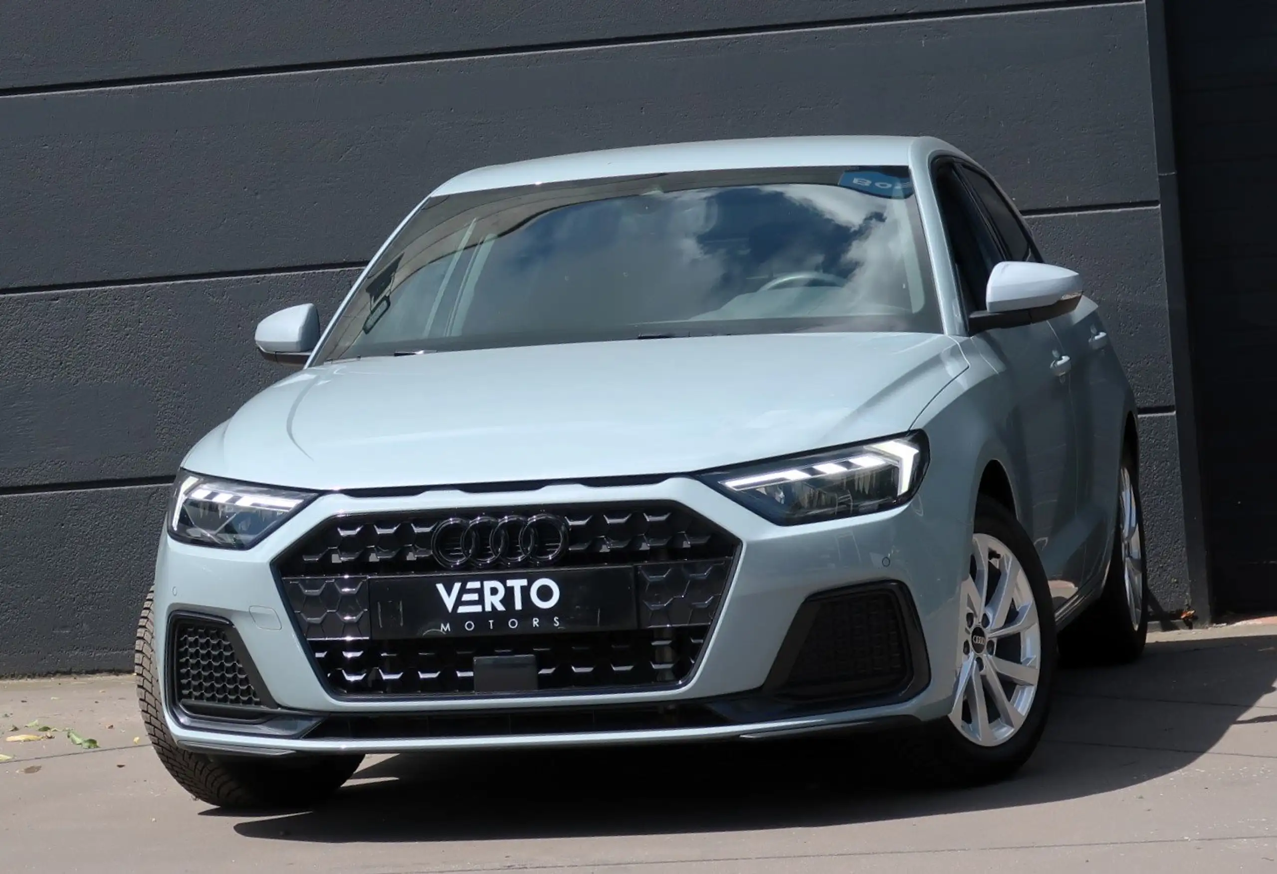 Audi - A1