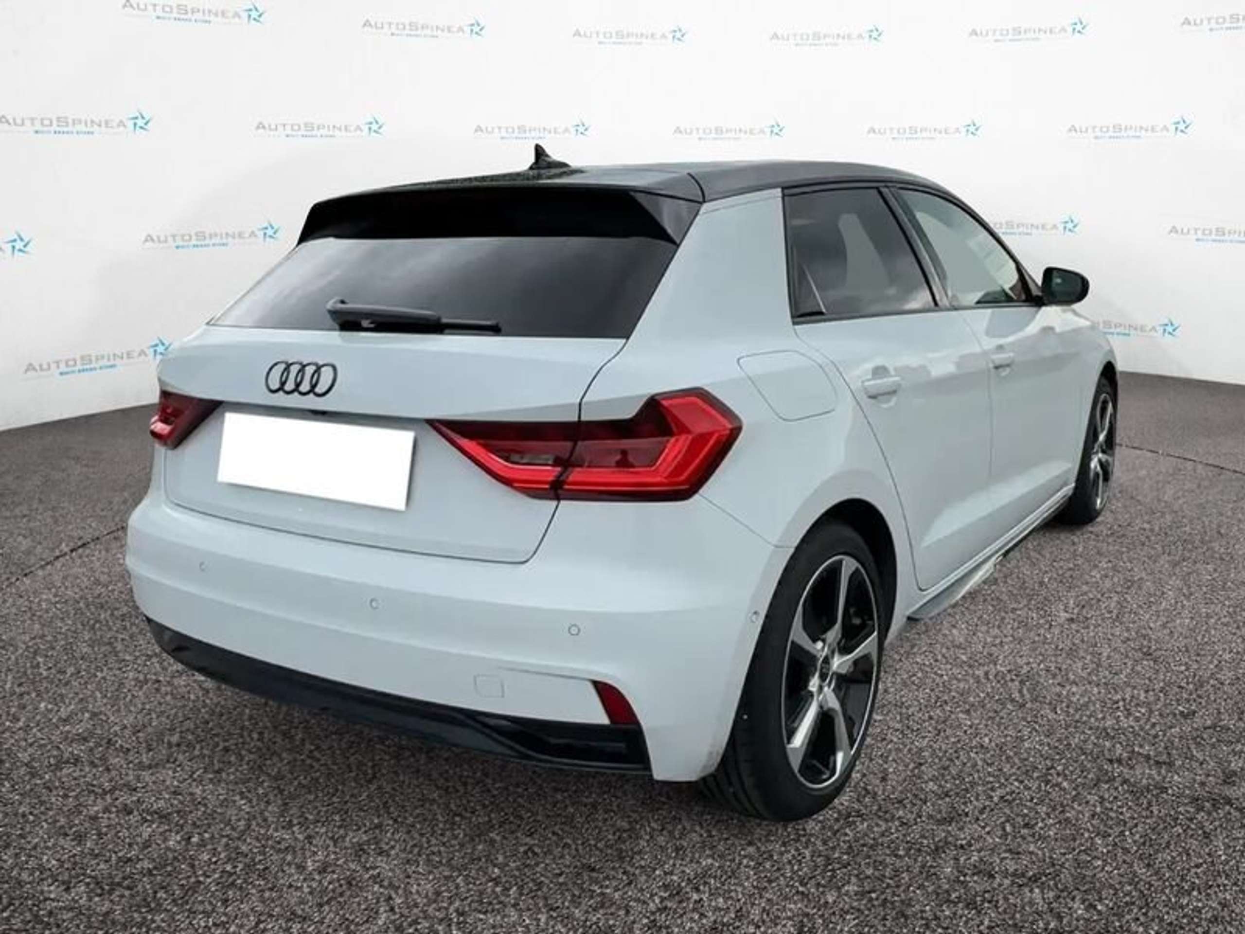 Audi - A1