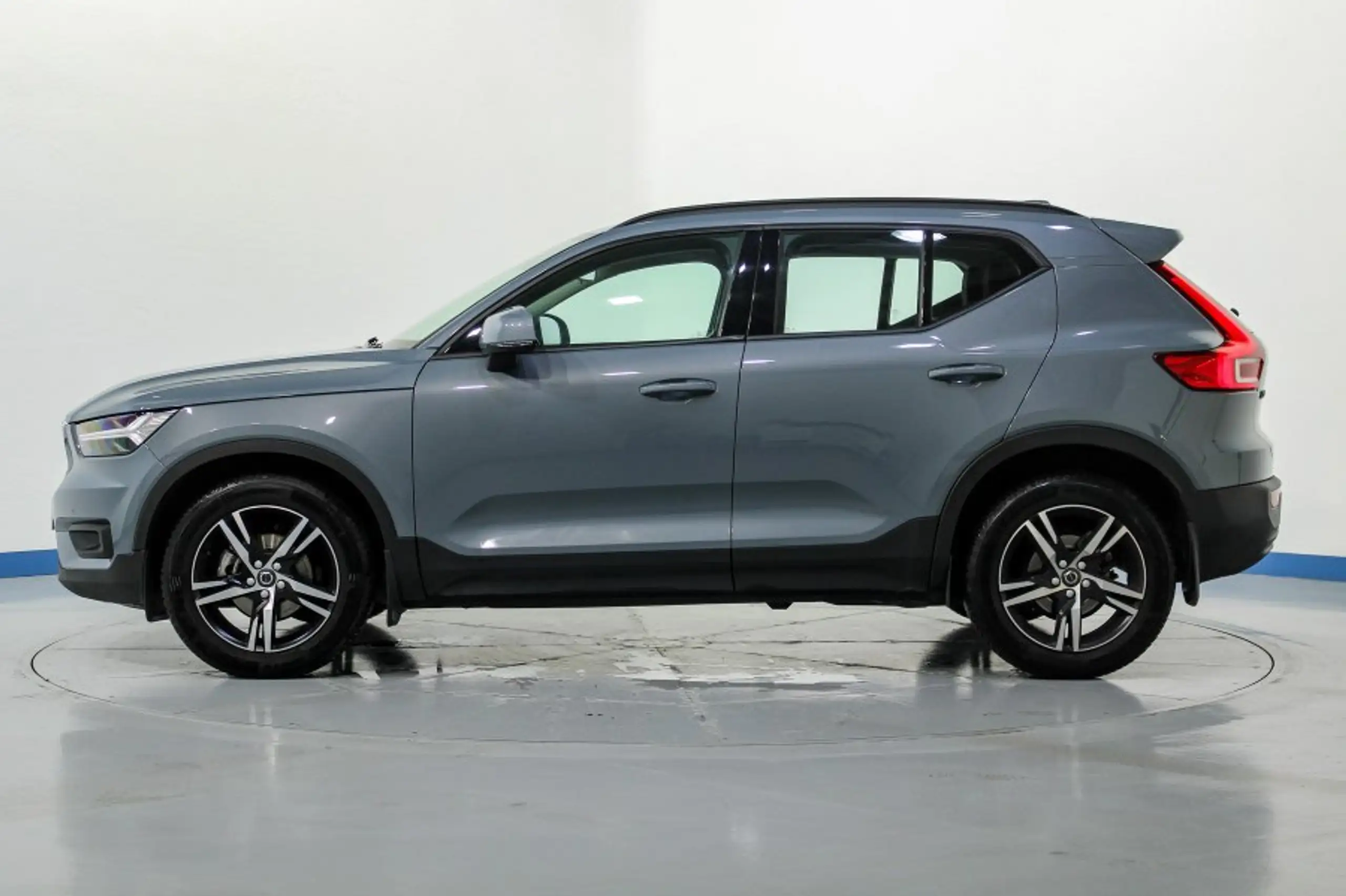 Volvo - XC40