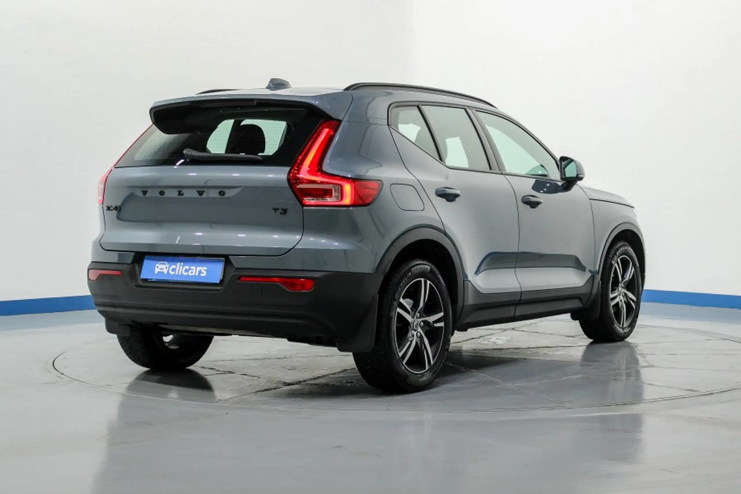 Volvo - XC40