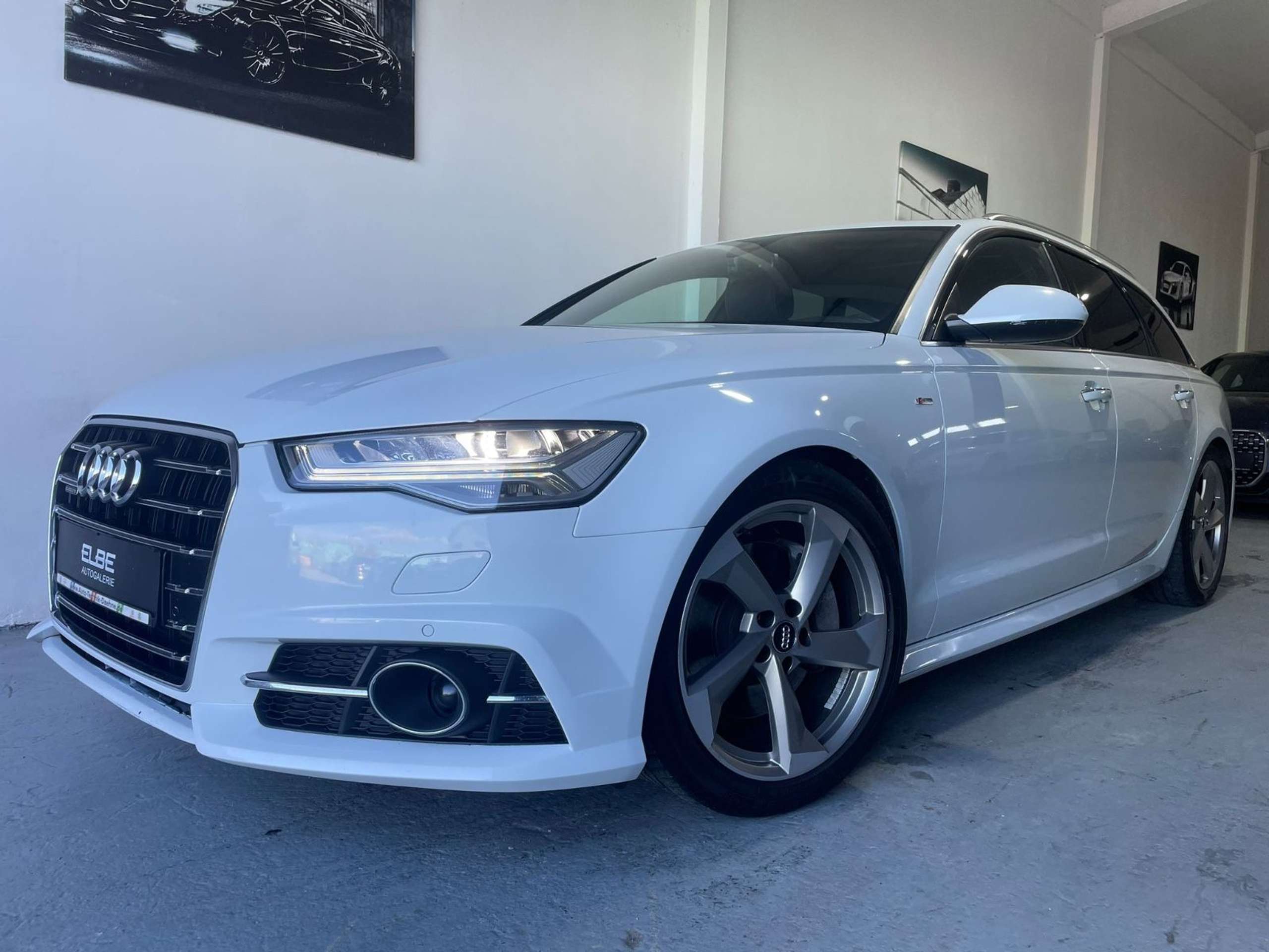 Audi - A6