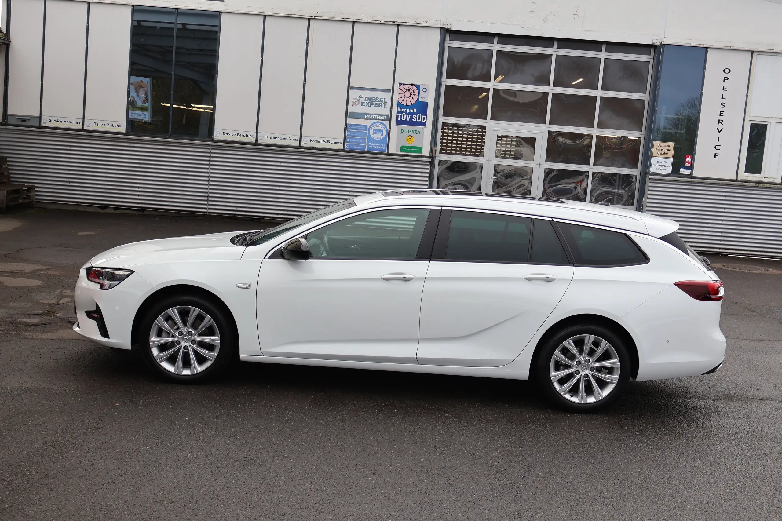 Opel - Insignia