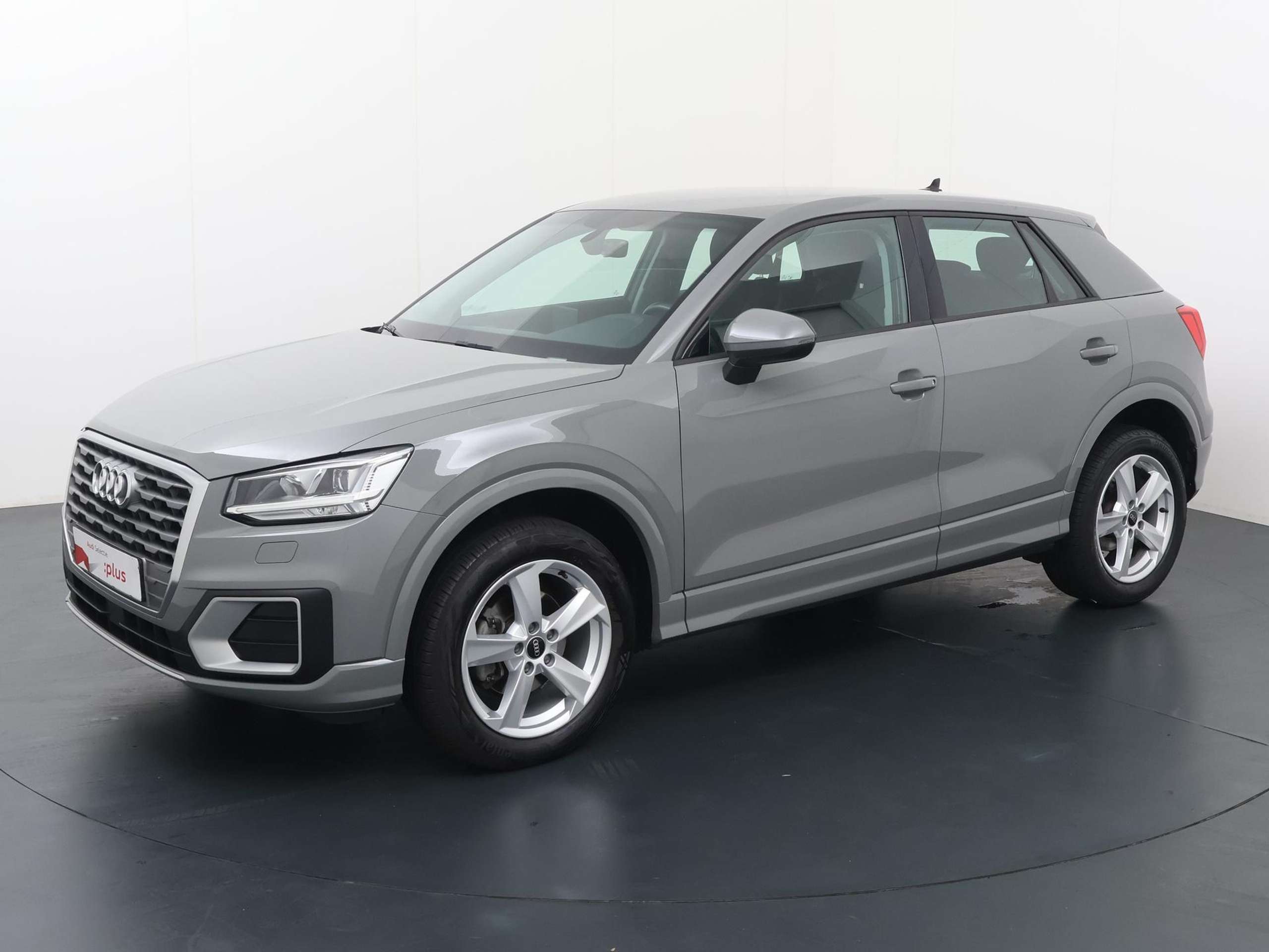 Audi - Q2