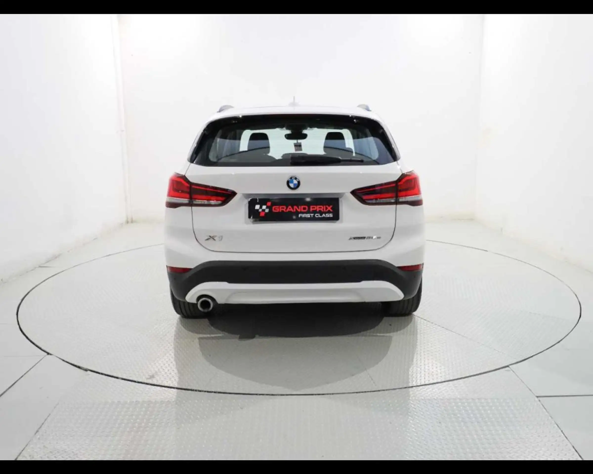 BMW - X1