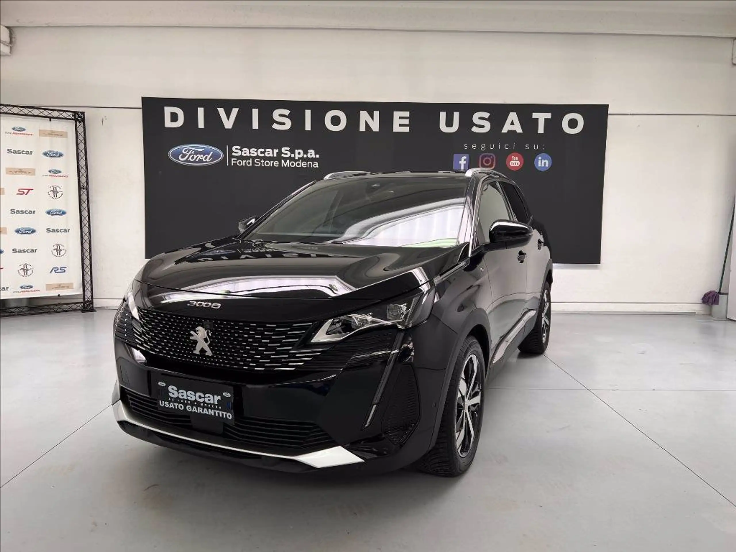 Peugeot - 3008