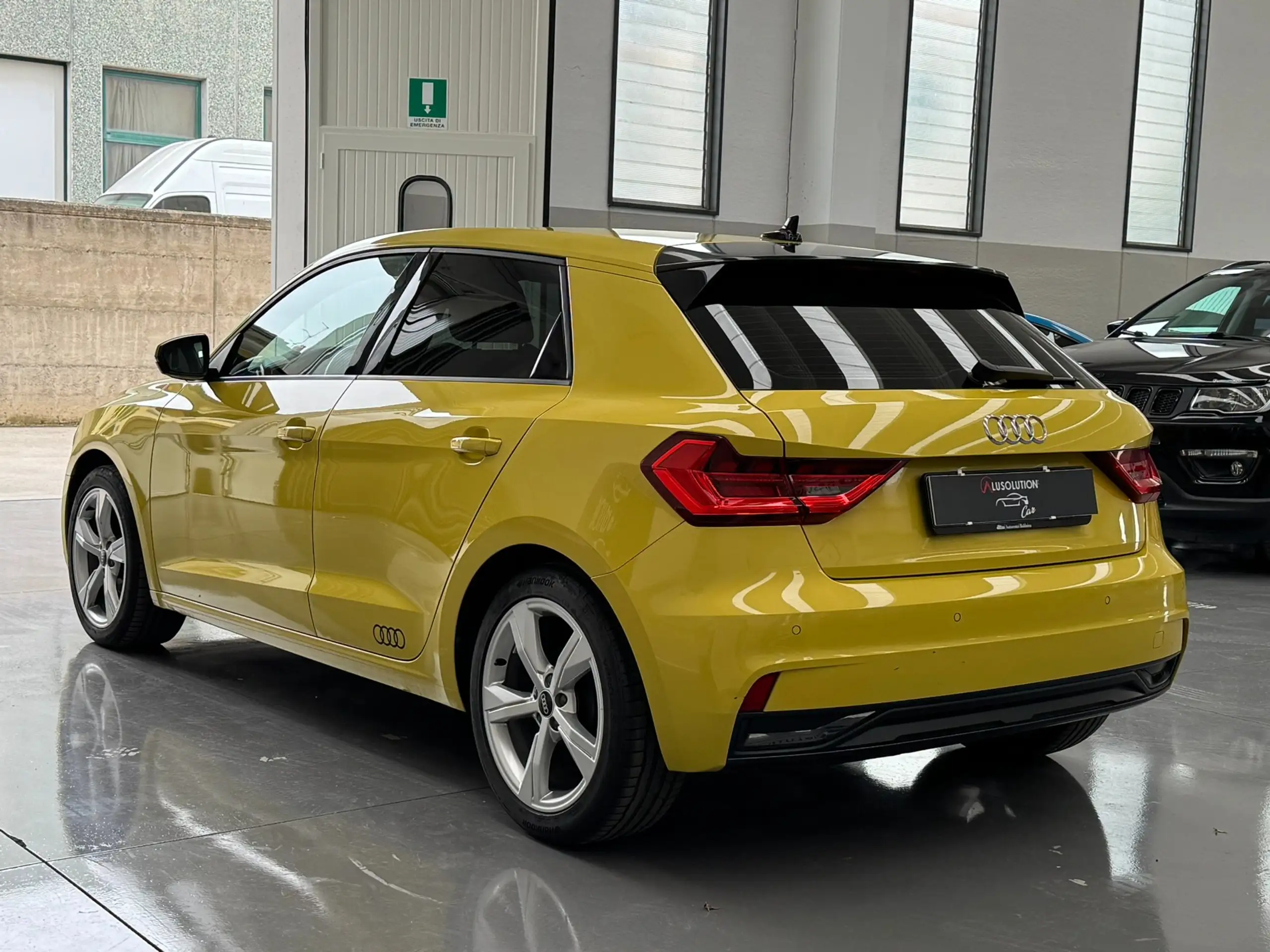 Audi - A1