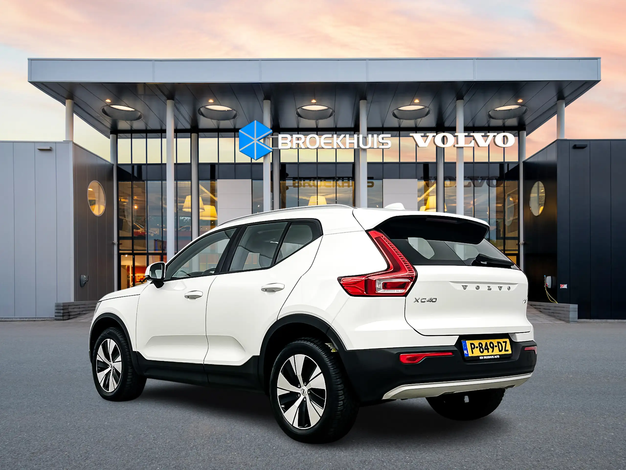 Volvo - XC40