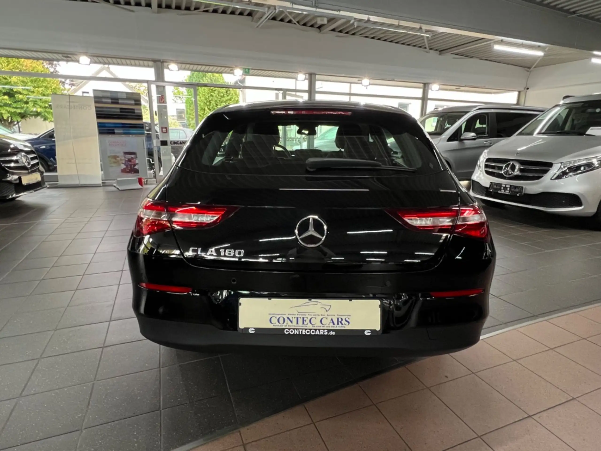 Mercedes-Benz - CLA 180