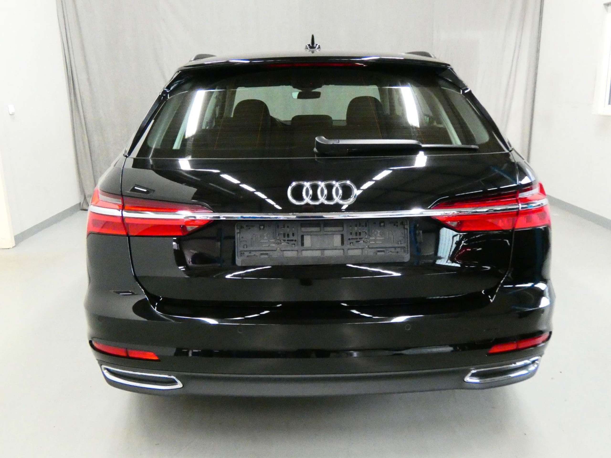 Audi - A6