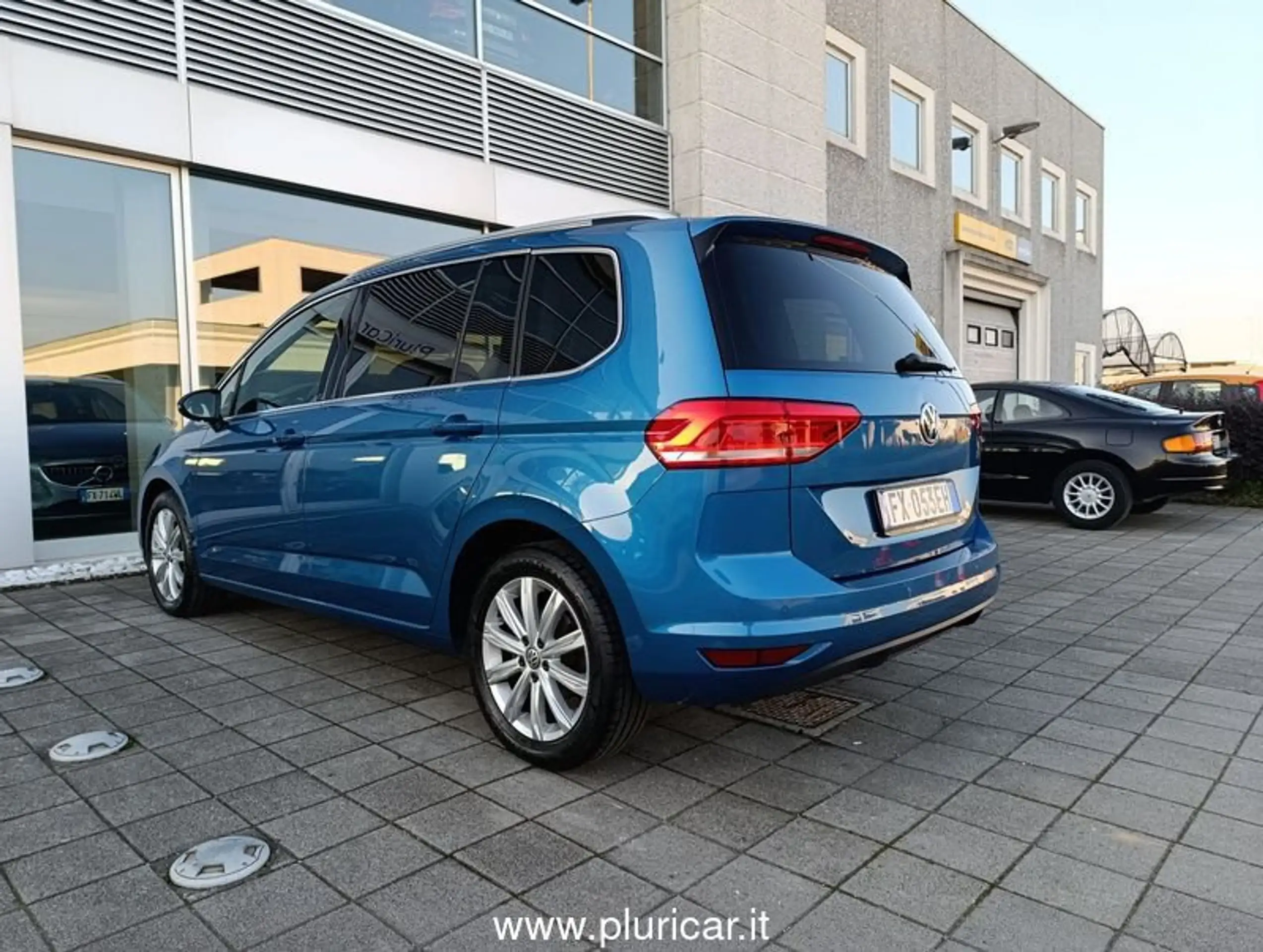 Volkswagen - Touran