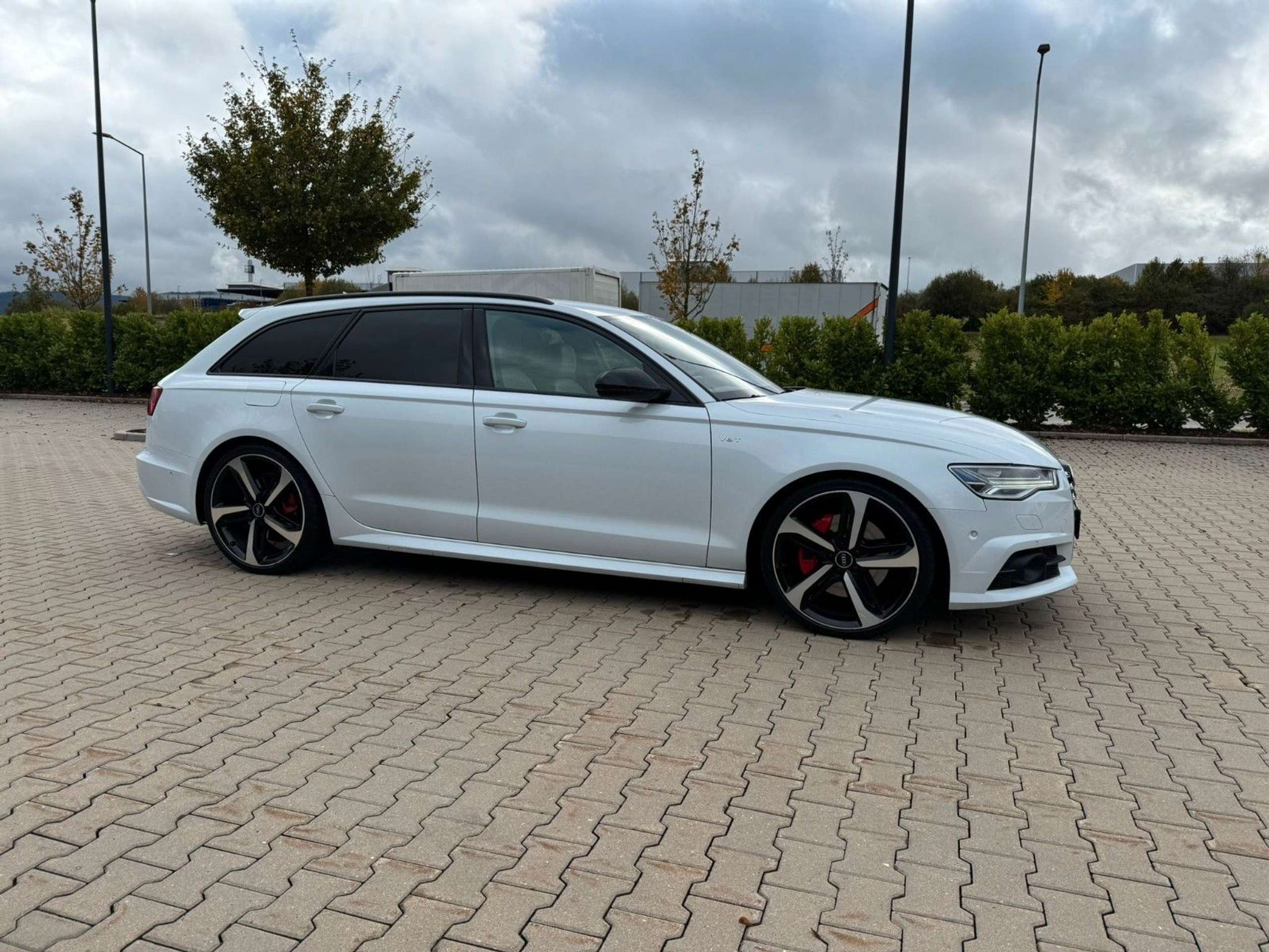 Audi - A6