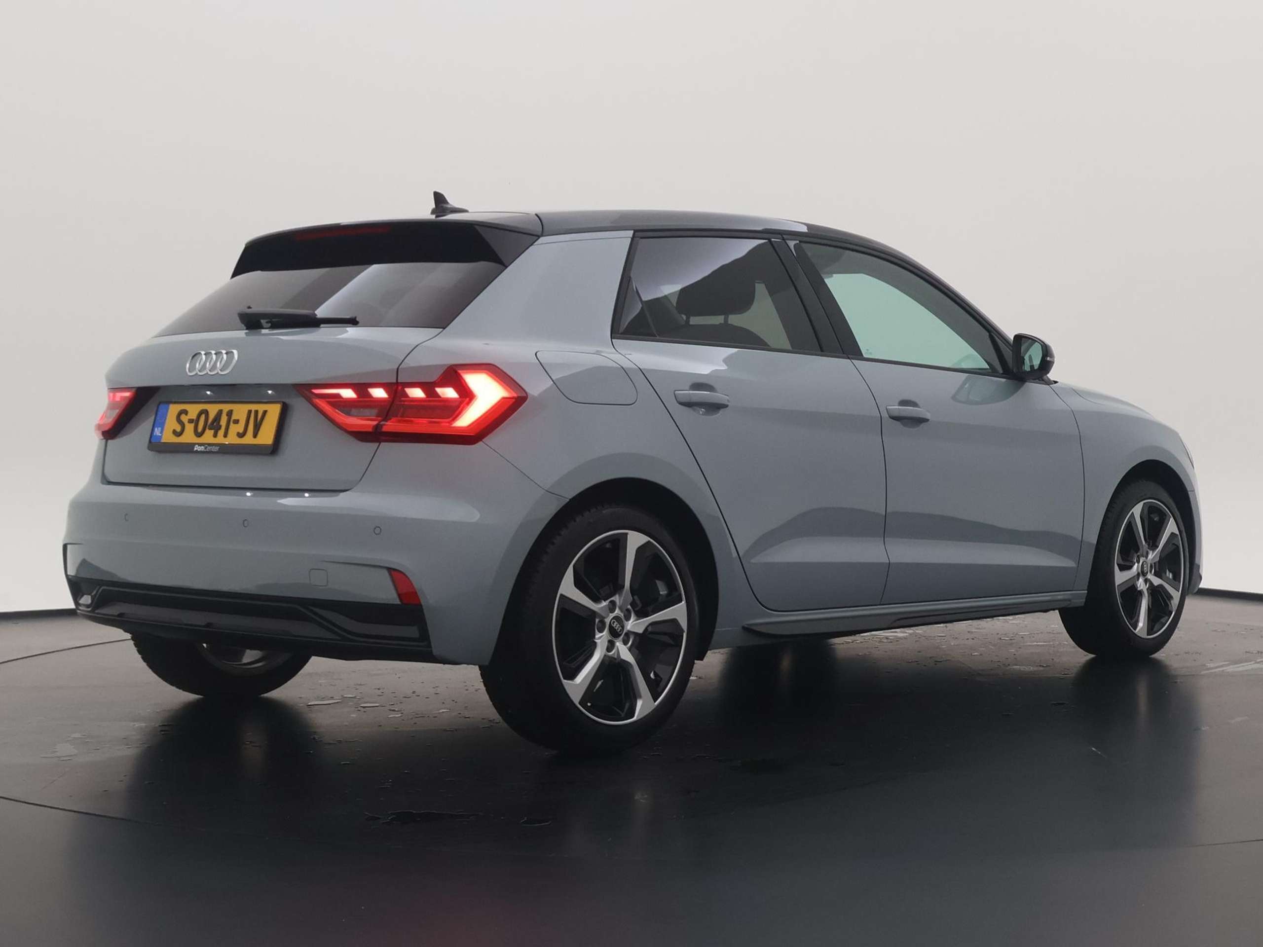 Audi - A1