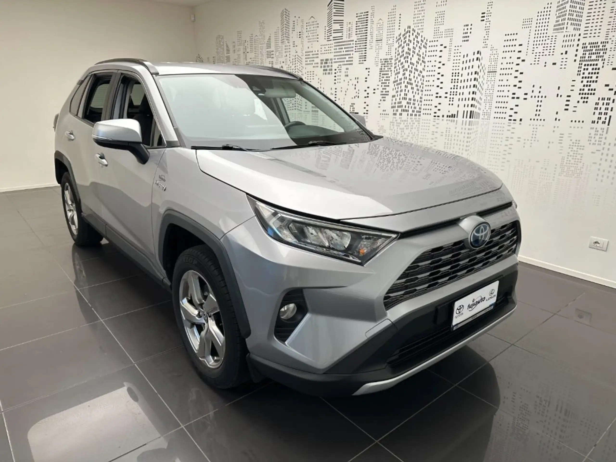 Toyota - RAV 4