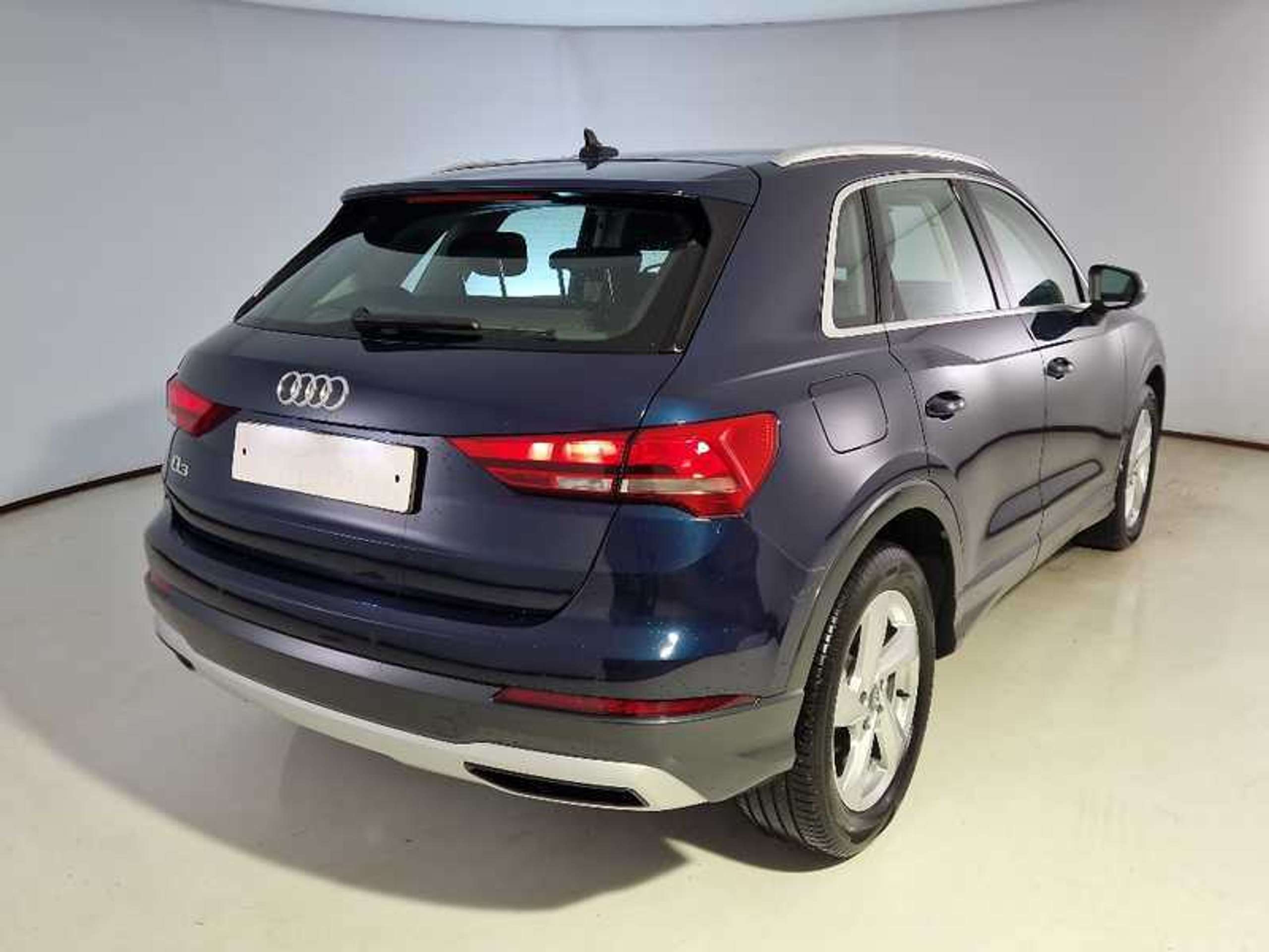 Audi - Q3