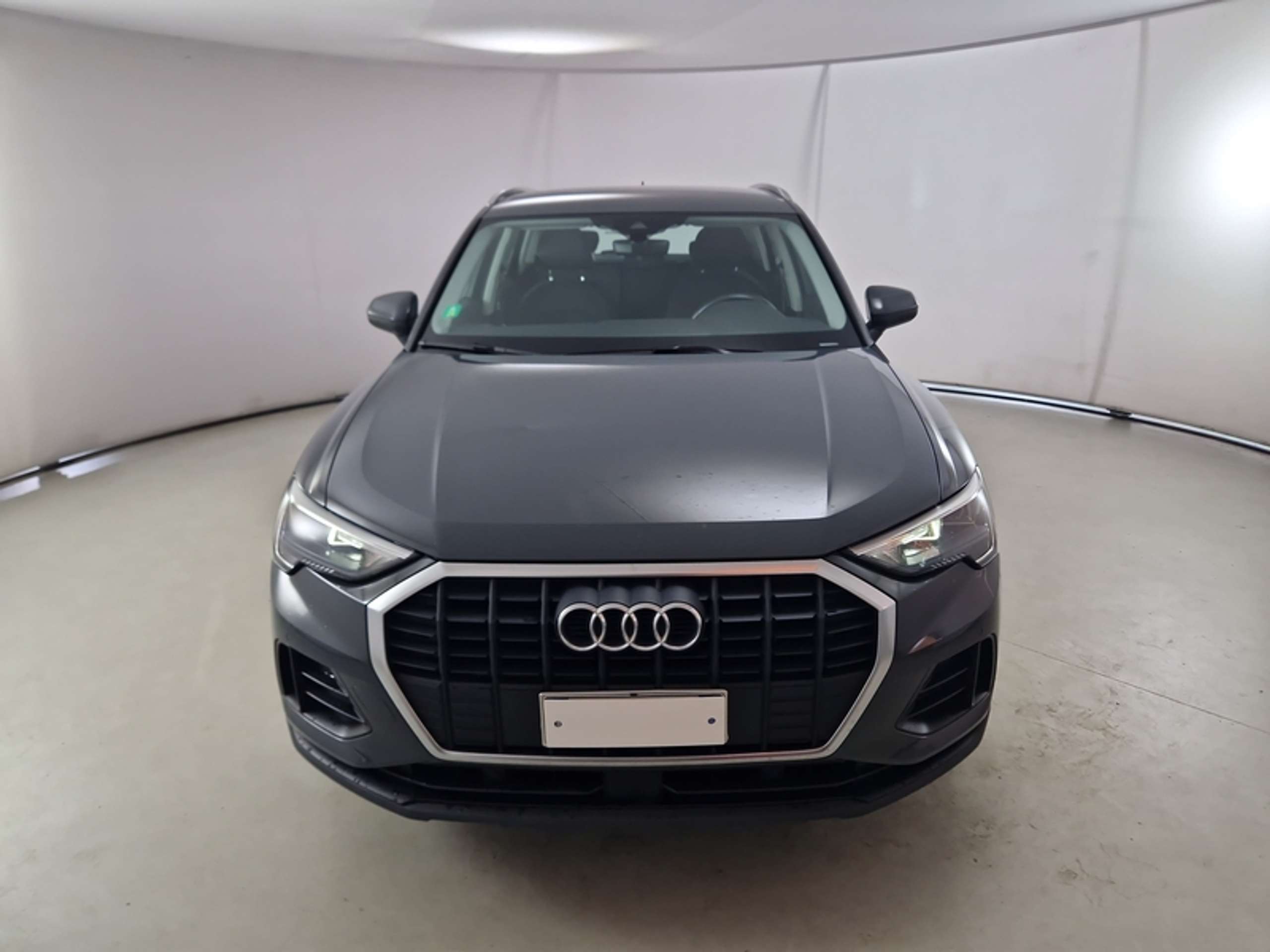 Audi - Q3