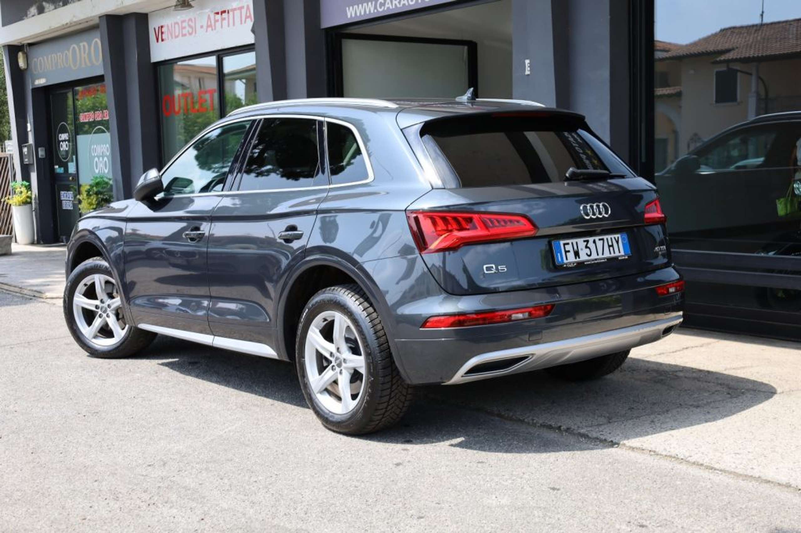 Audi - Q5