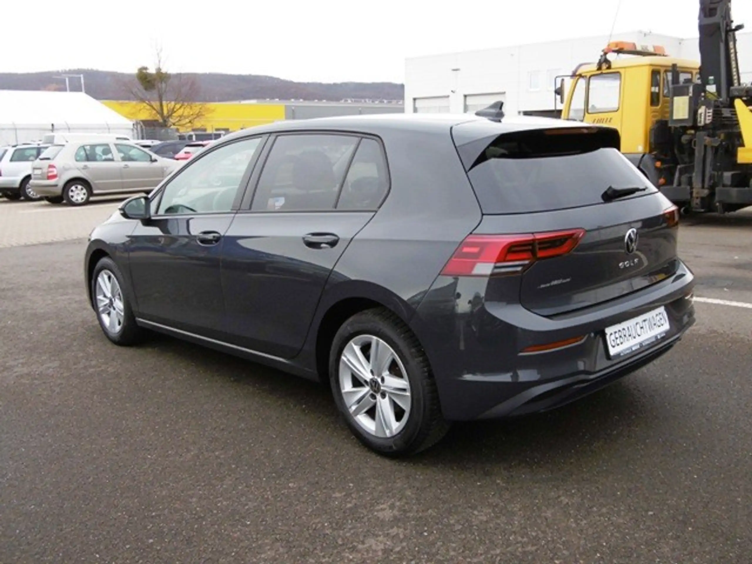 Volkswagen - Golf