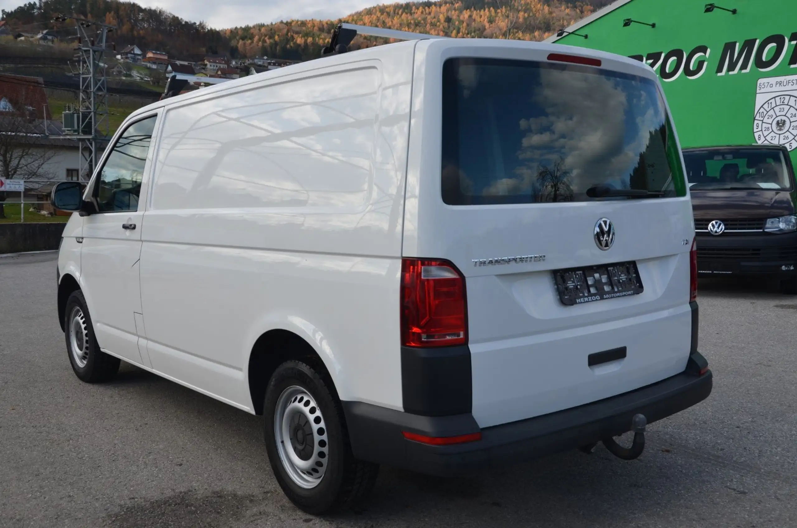 Volkswagen - T6 Transporter