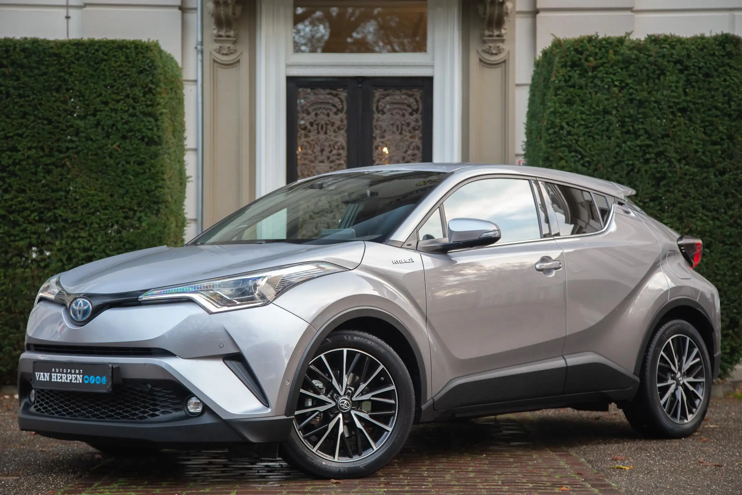 Toyota - C-HR