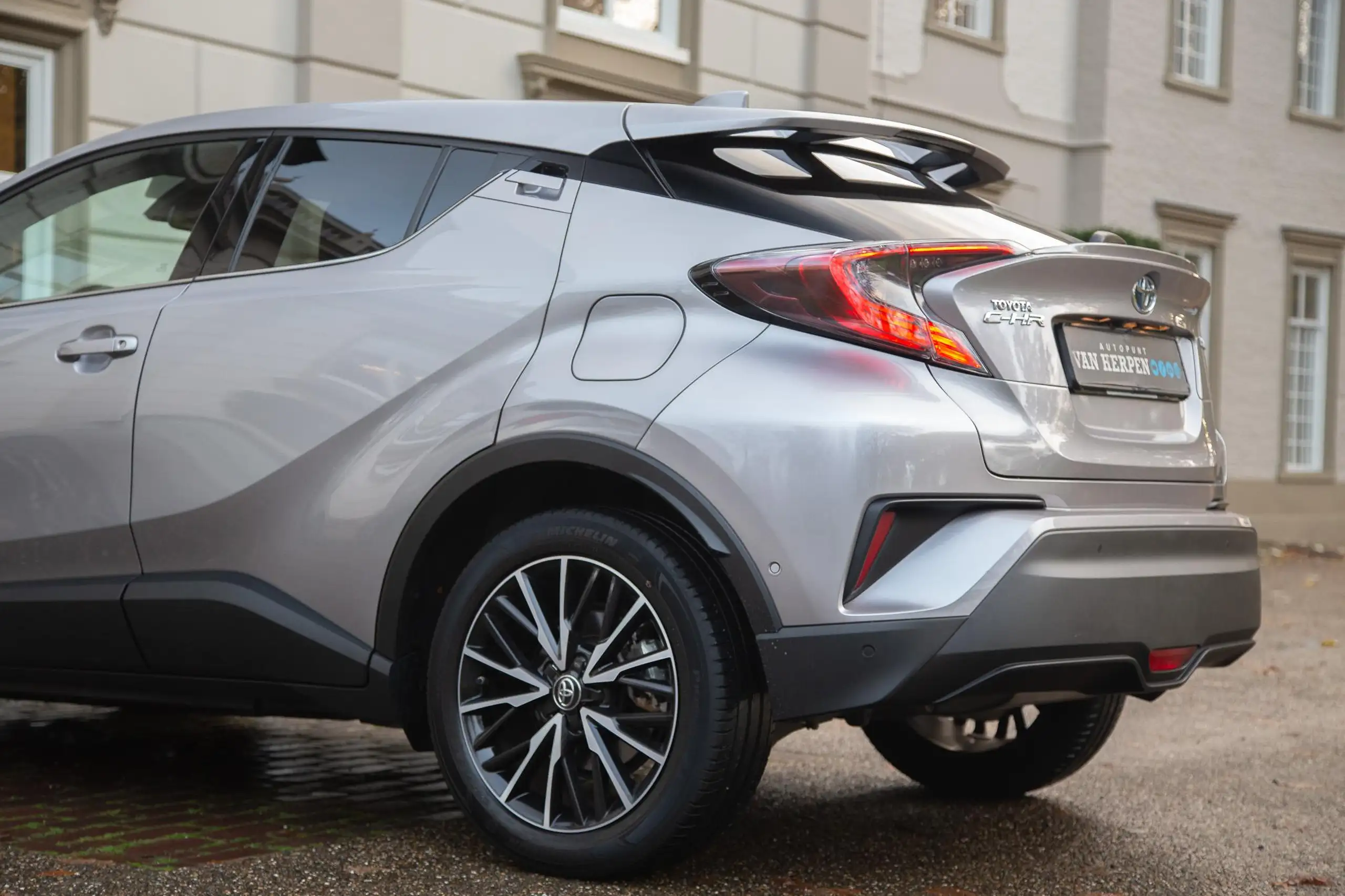 Toyota - C-HR