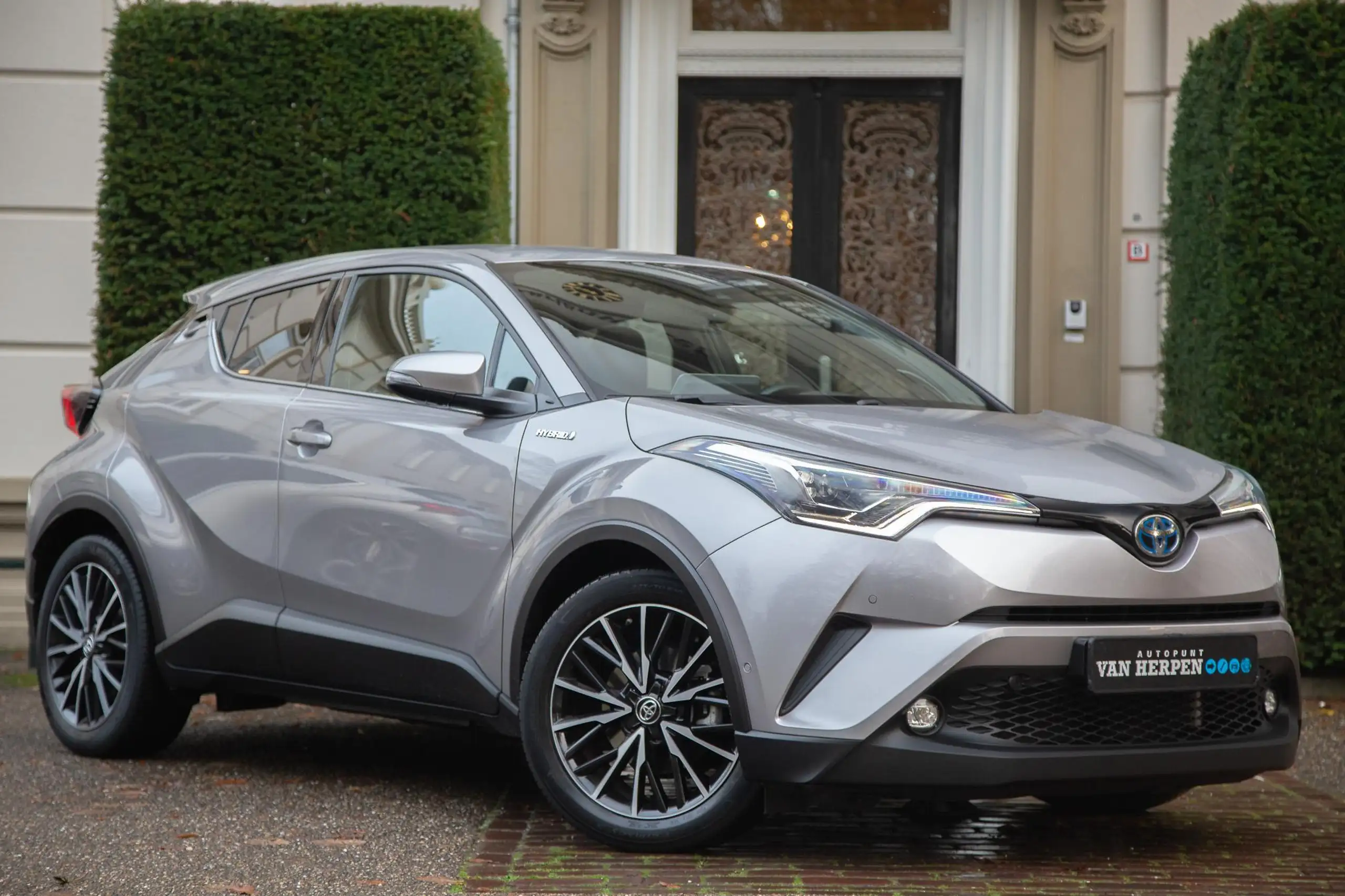 Toyota - C-HR