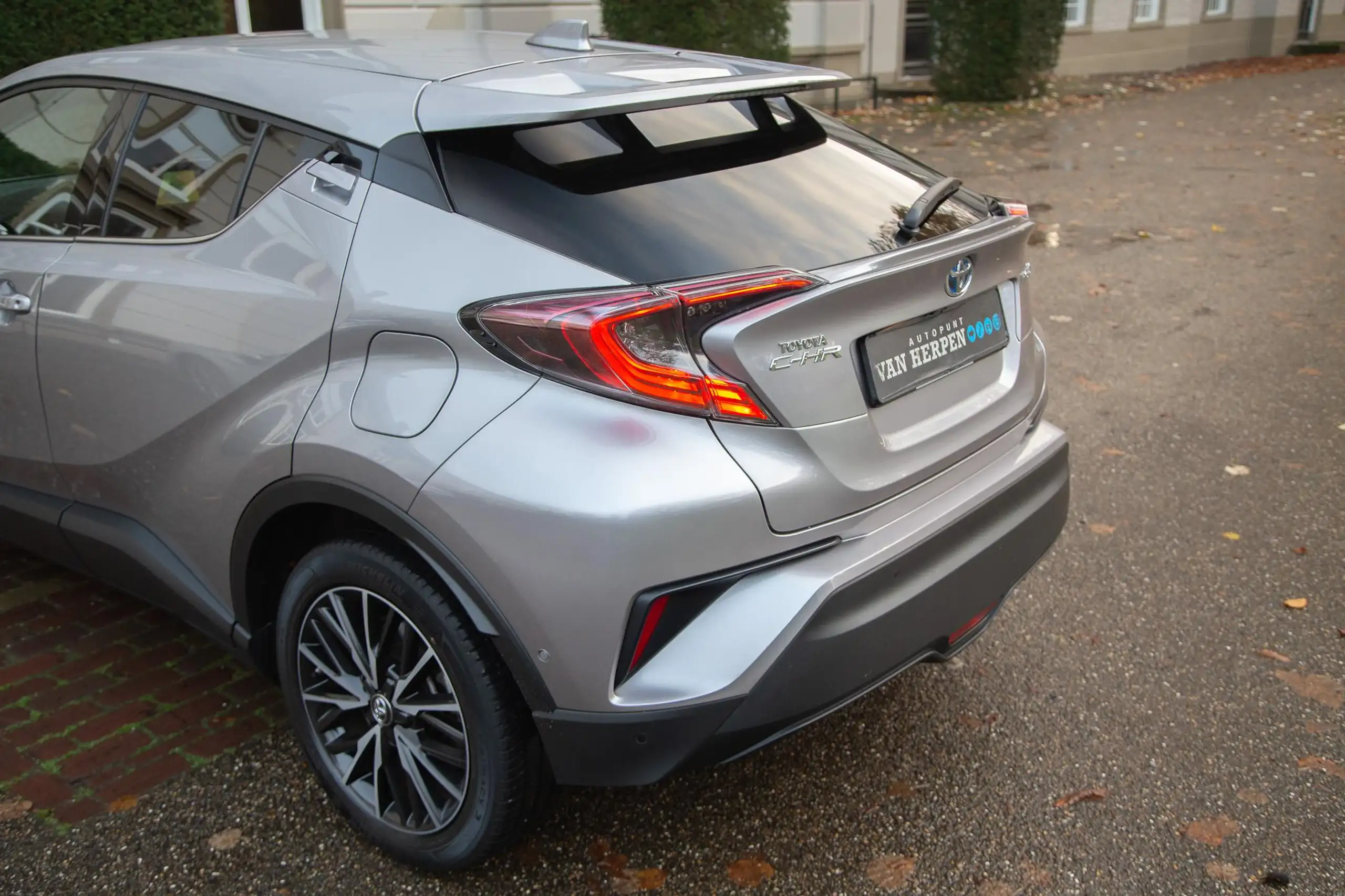 Toyota - C-HR