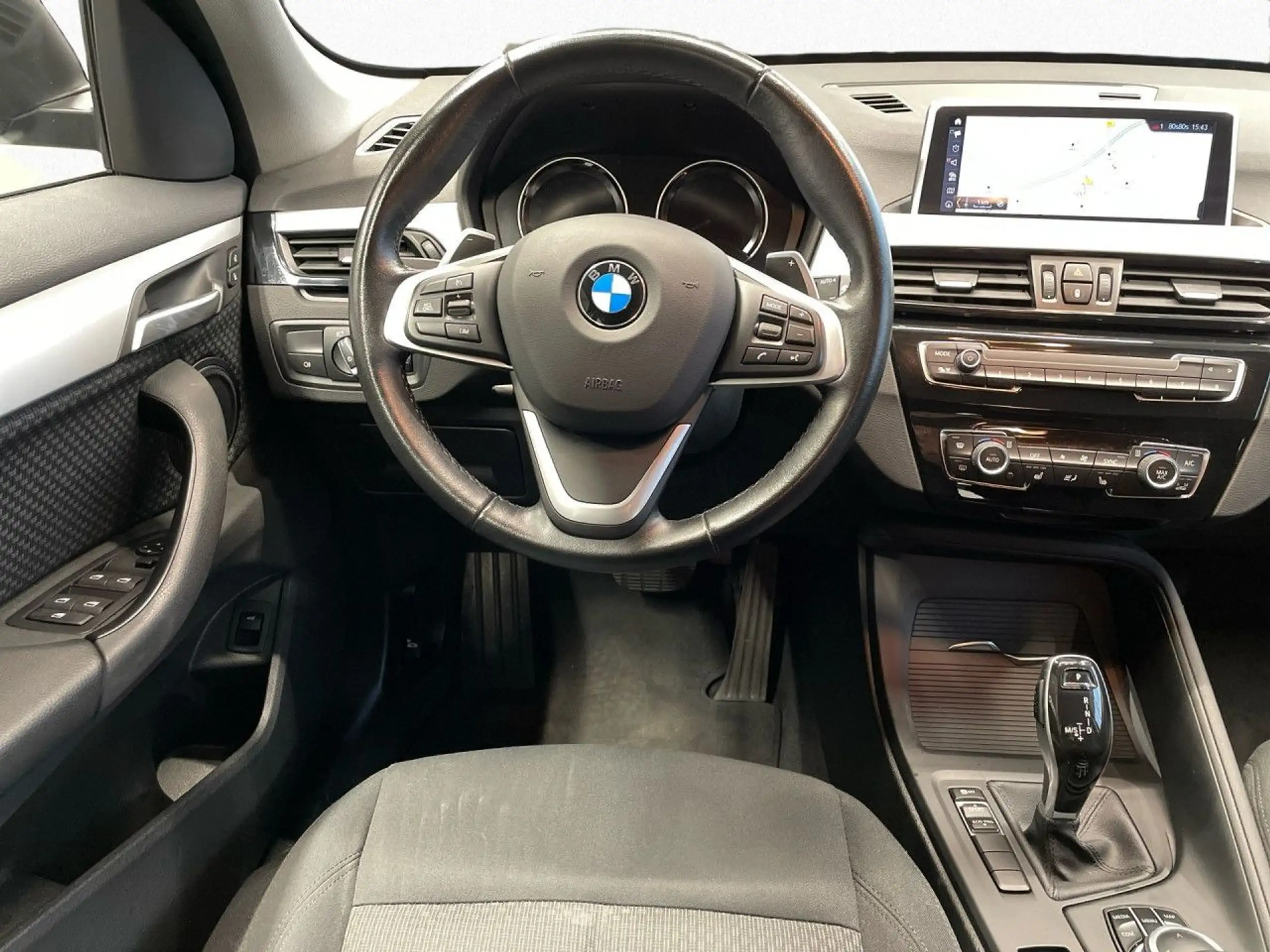 BMW - X1