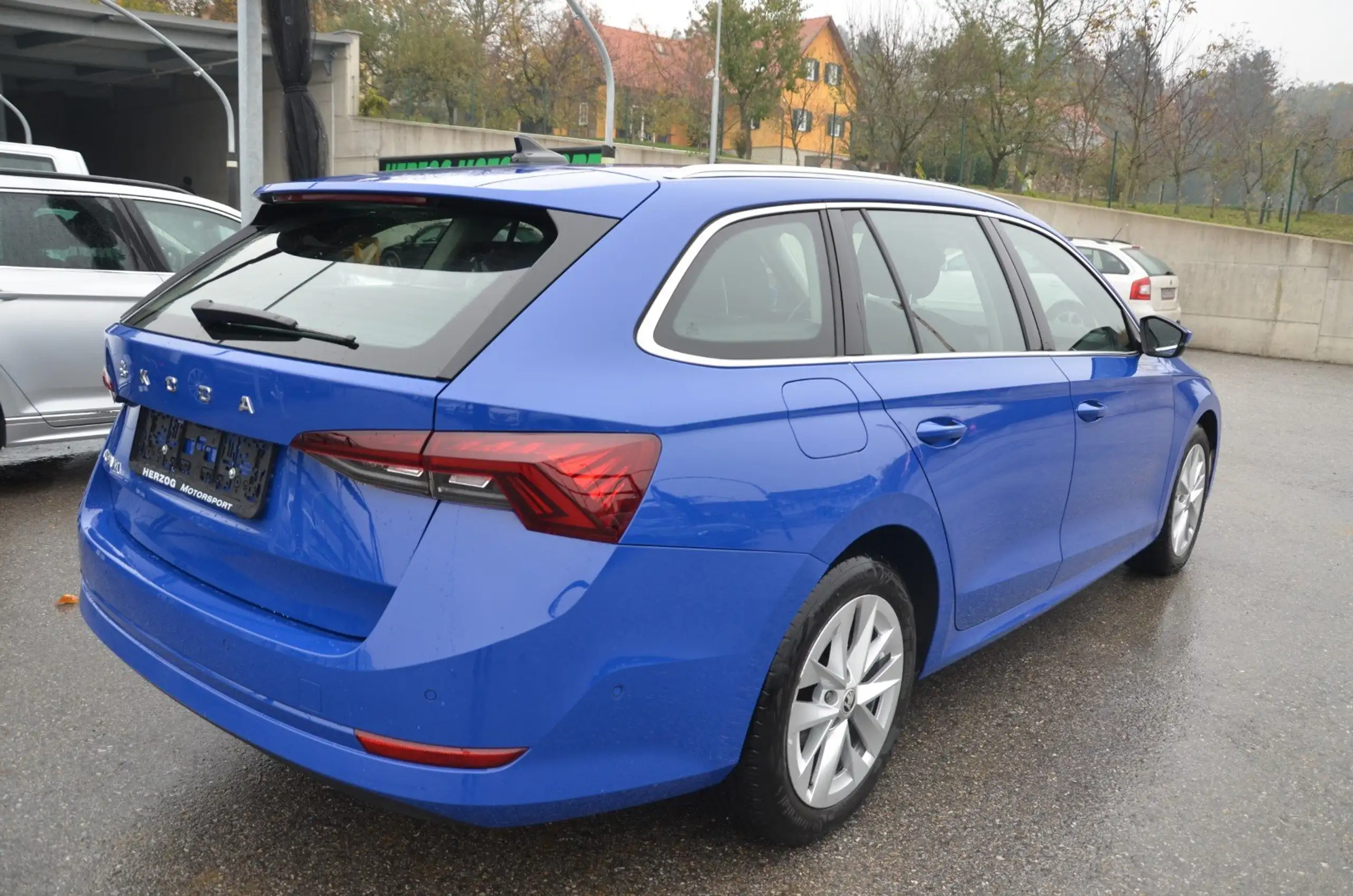 Skoda - Octavia