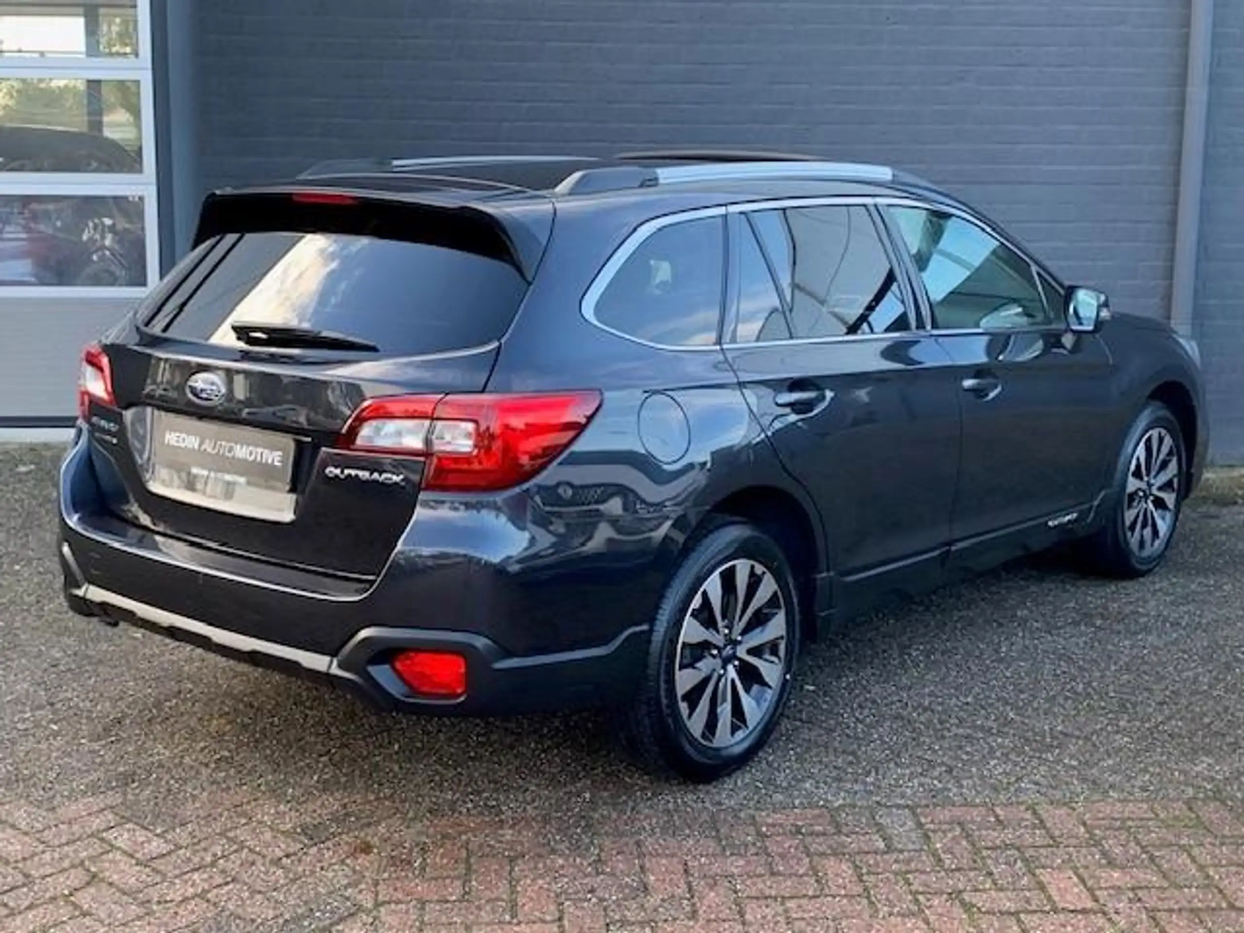 Subaru - OUTBACK