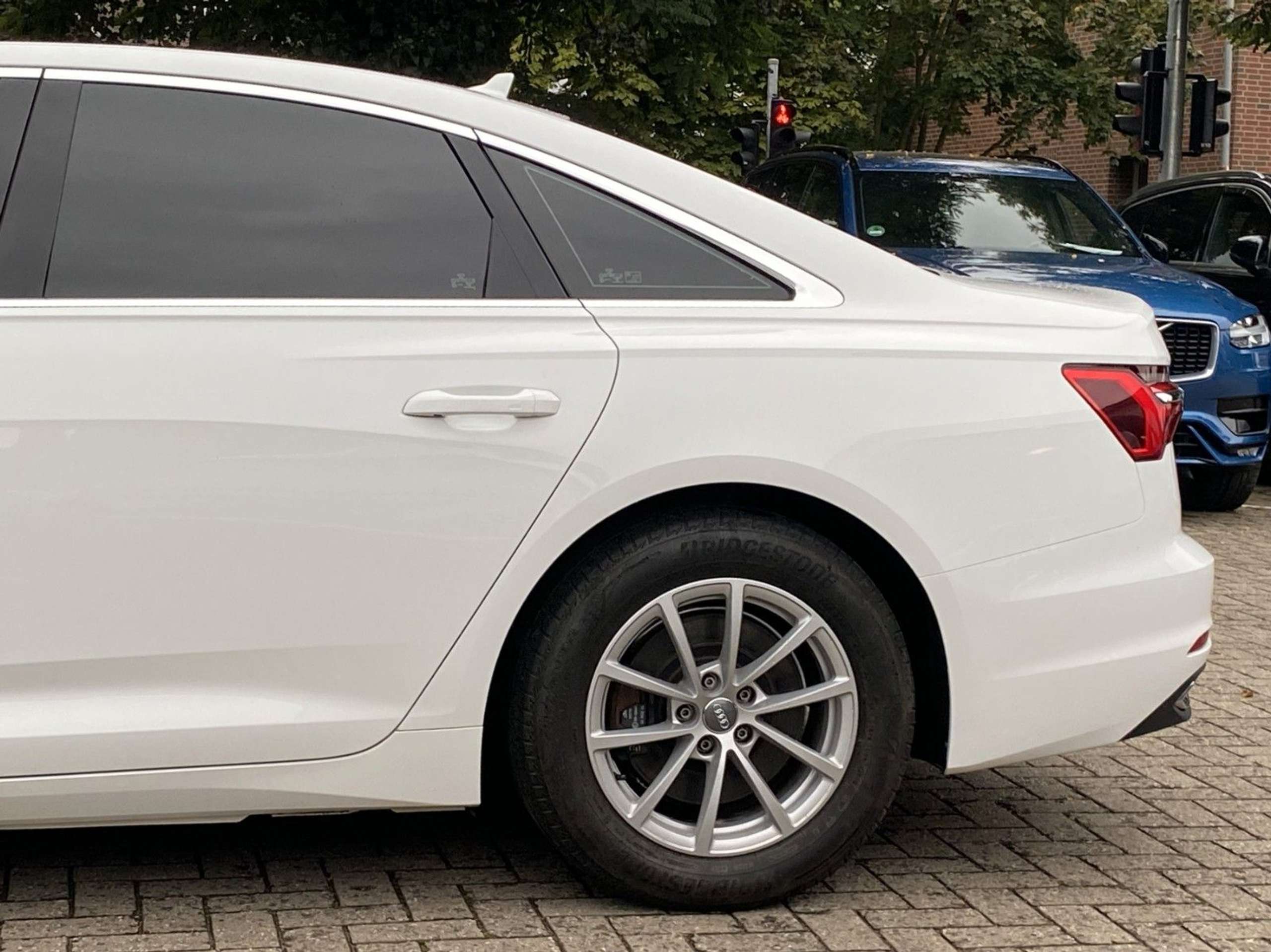 Audi - A6