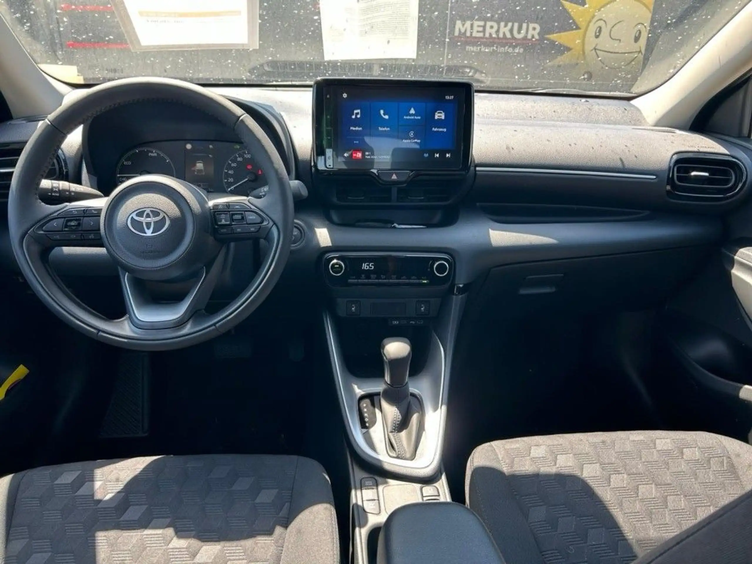 Toyota - Yaris