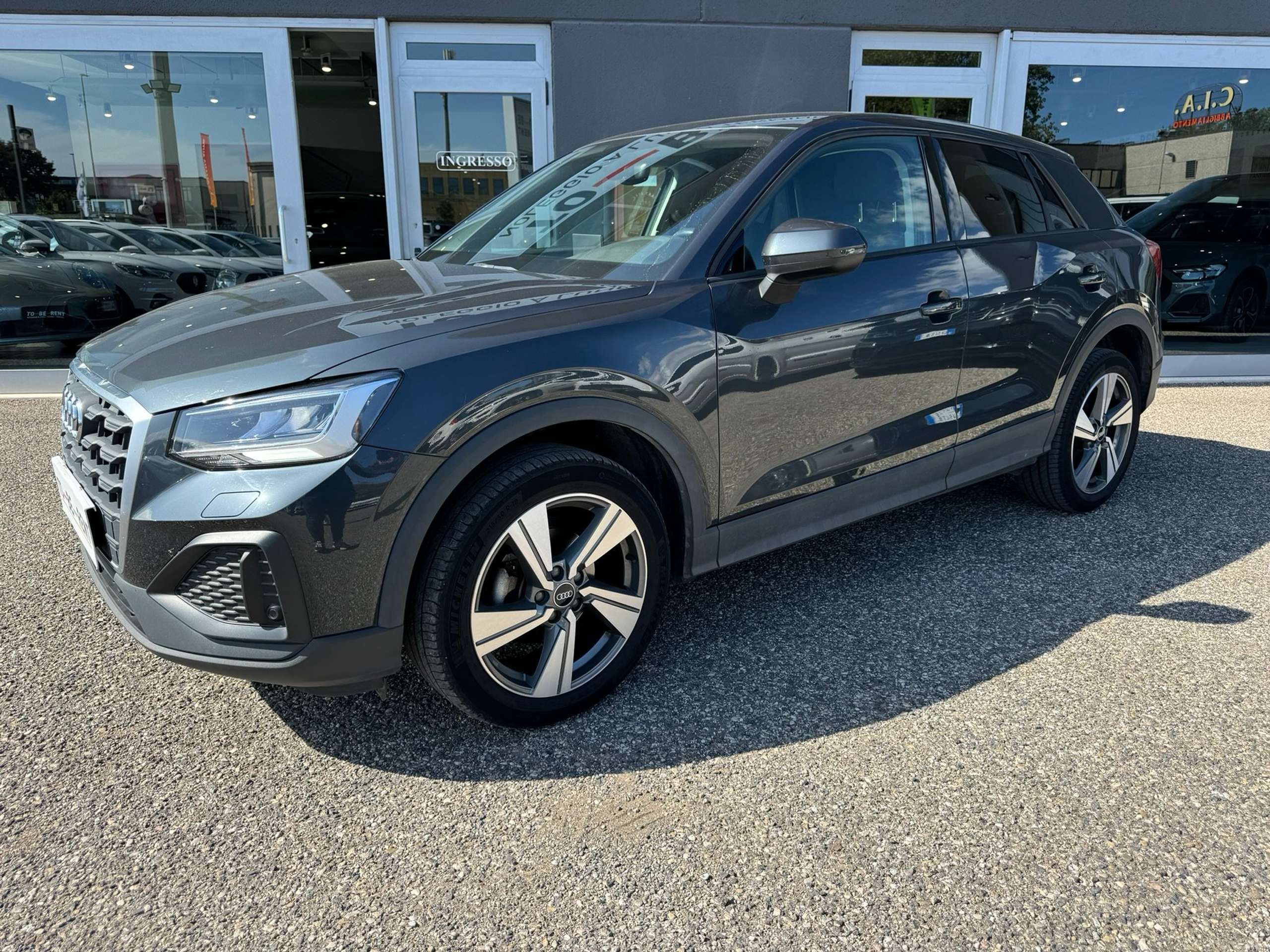 Audi - Q2