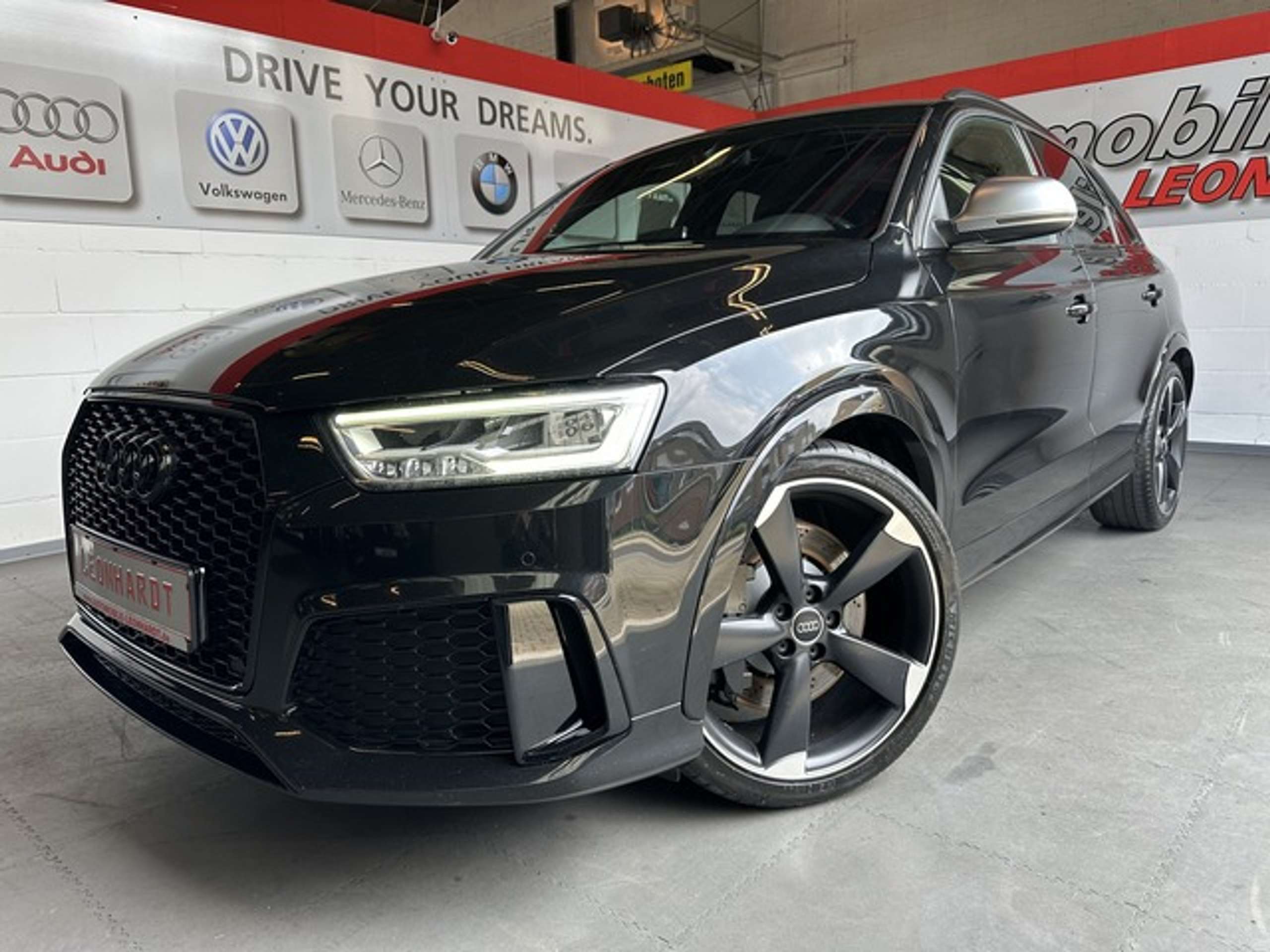 Audi - RS Q3