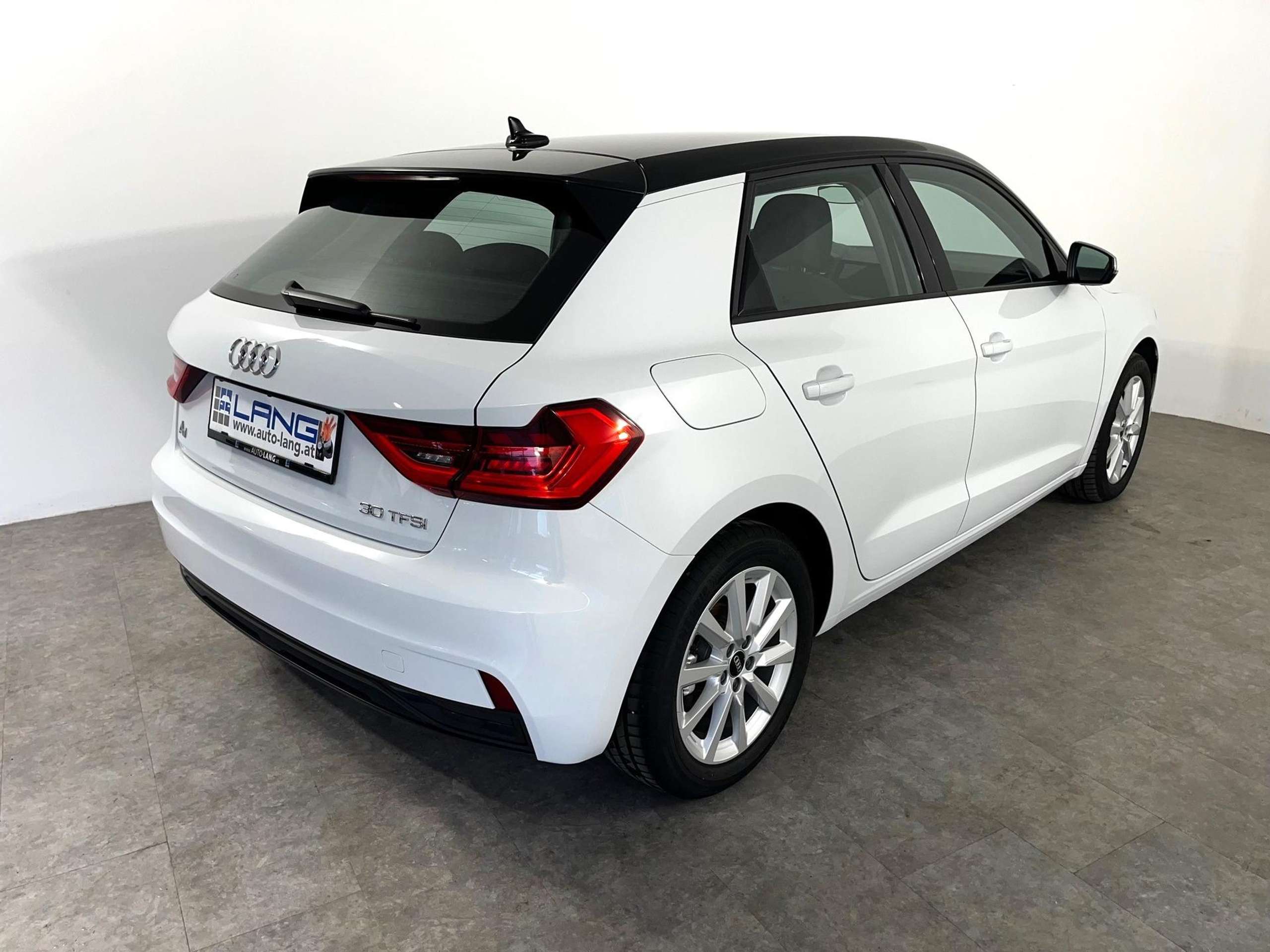 Audi - A1