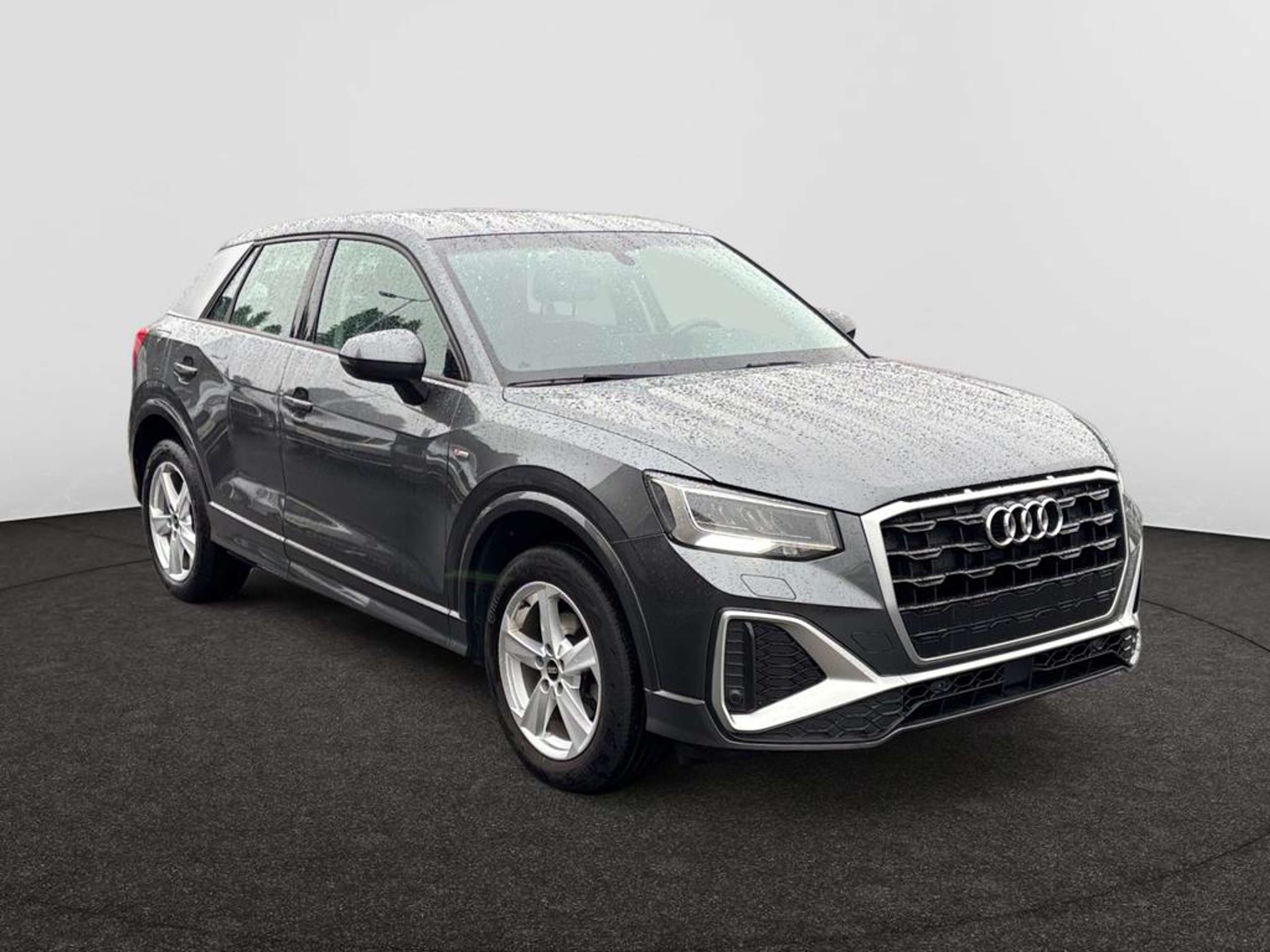 Audi - Q2