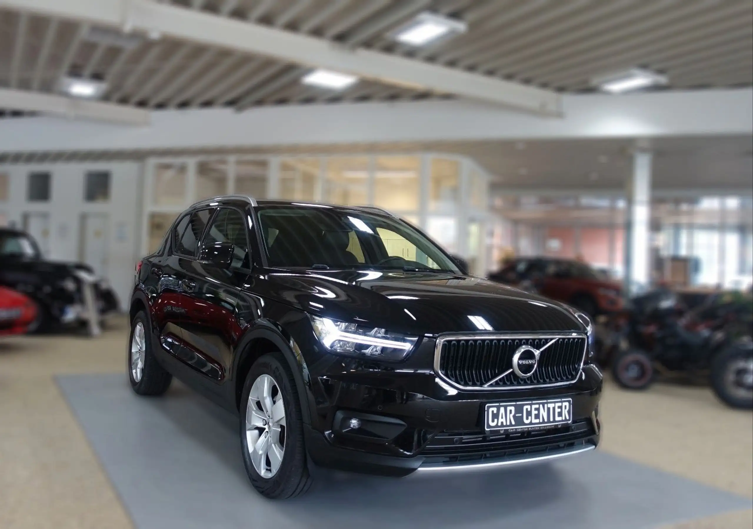 Volvo - XC40