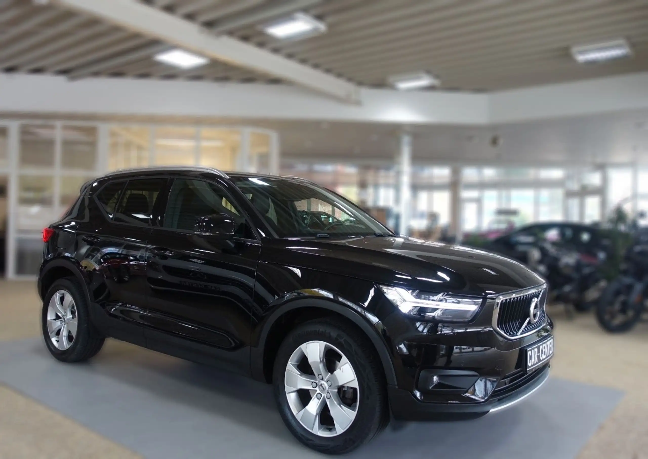 Volvo - XC40