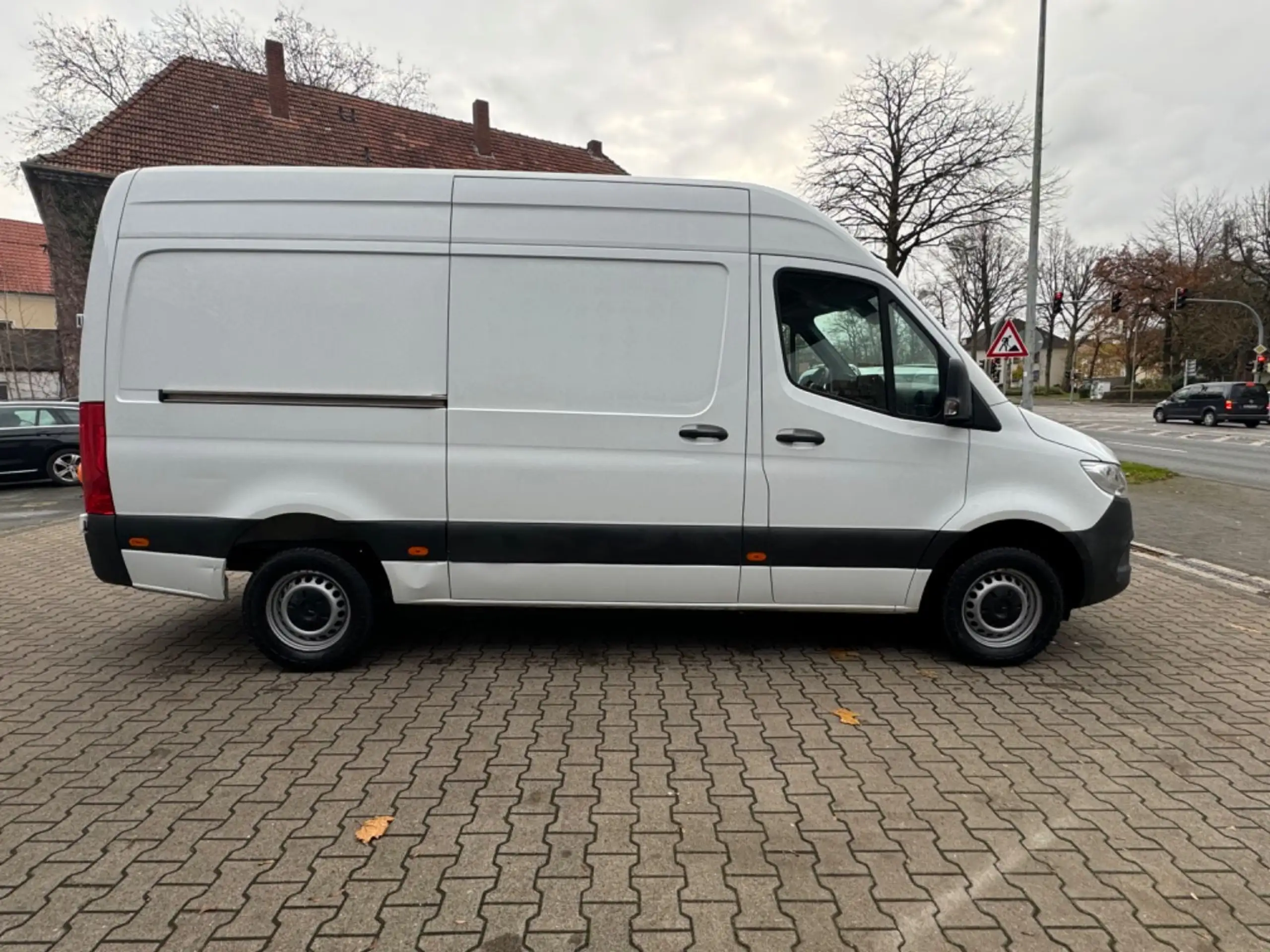 Mercedes-Benz - Sprinter