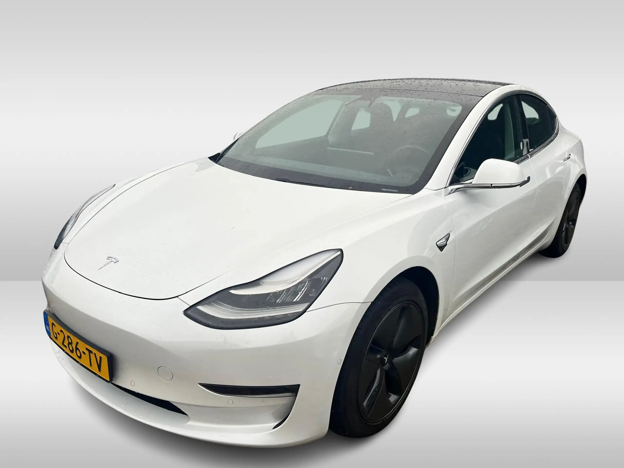 Tesla - Model 3