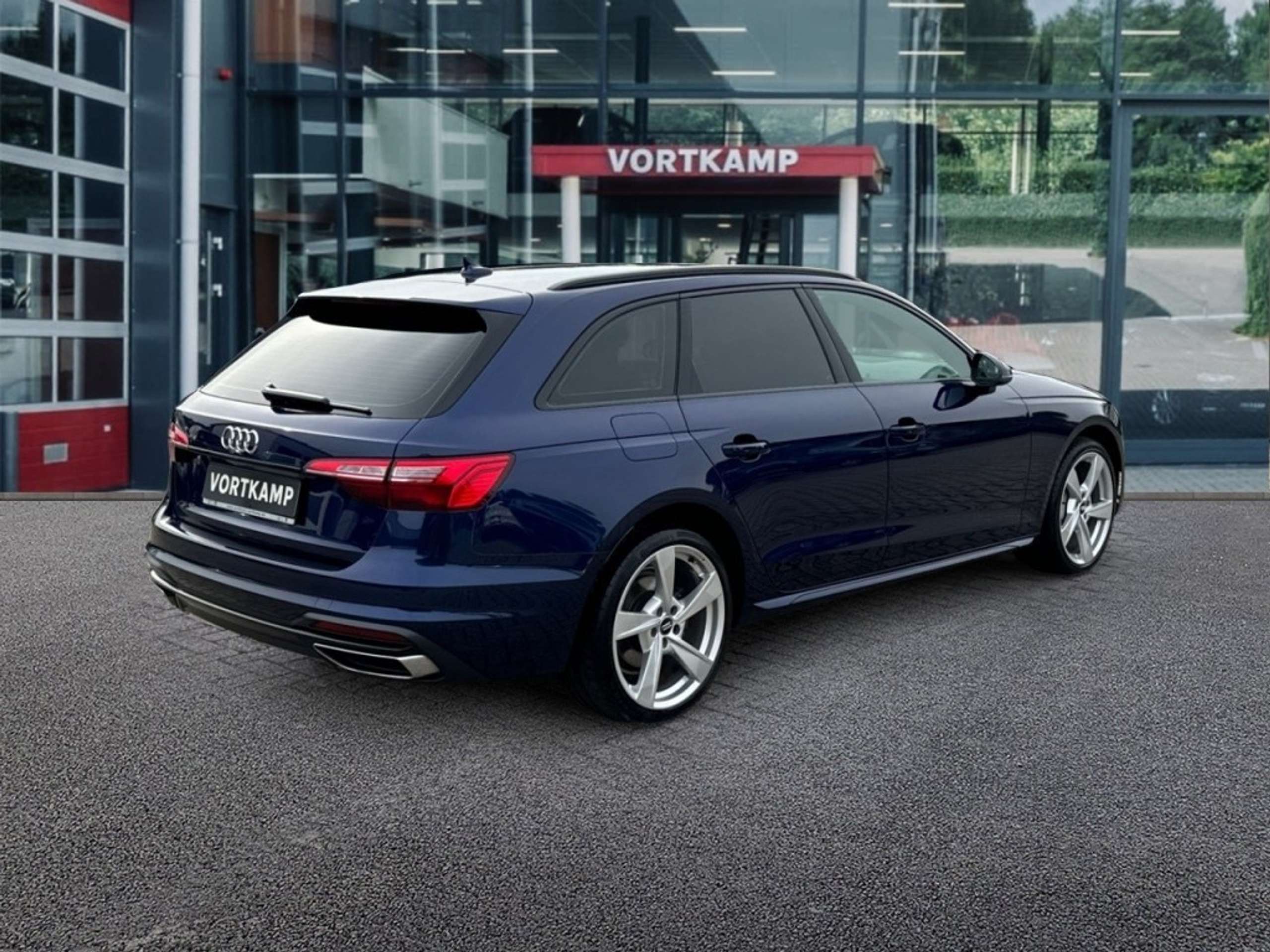 Audi - A4